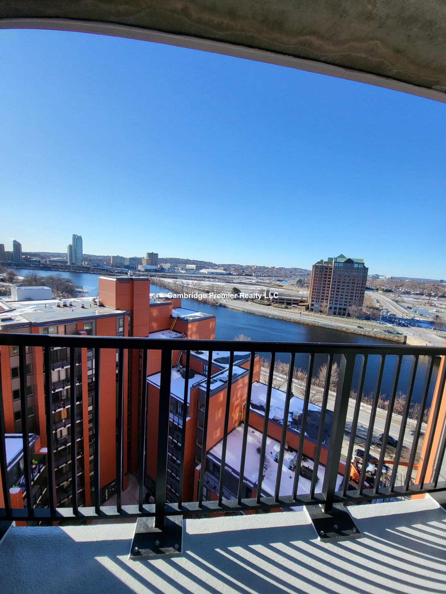 812 Memorial Dr, Central Square