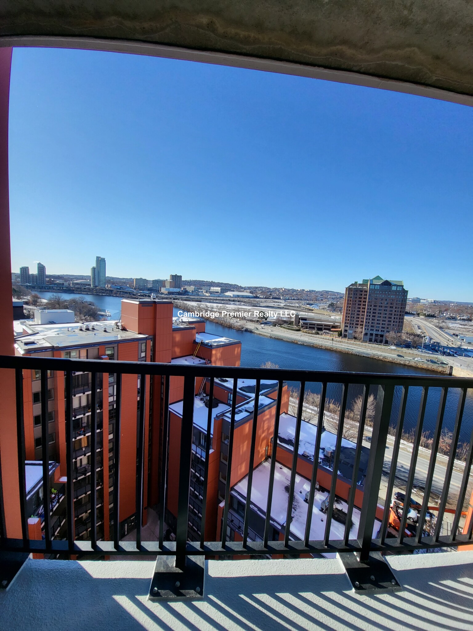 812 Memorial Dr, Central Square