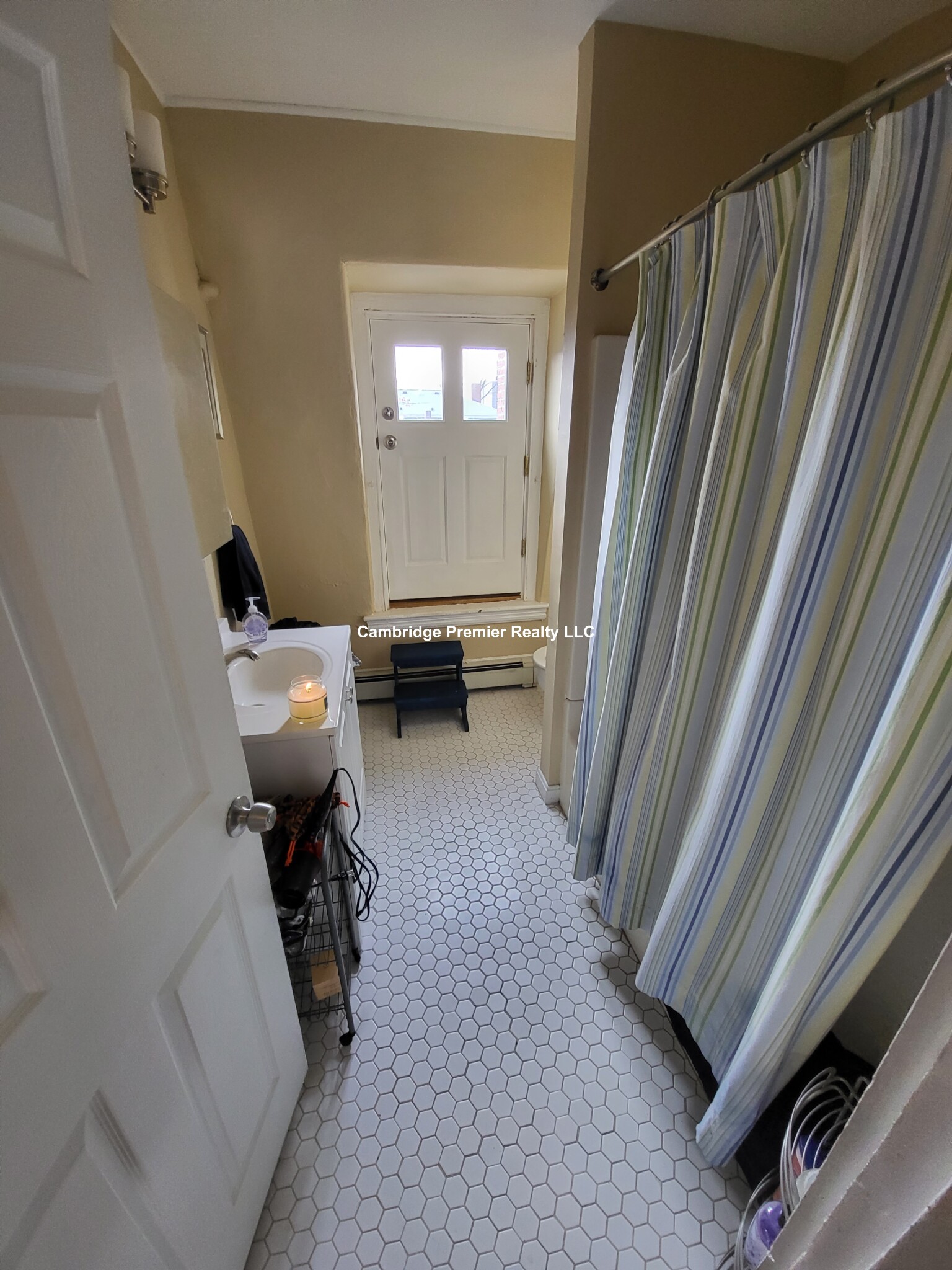 12 Tufts St, Cambridgeport