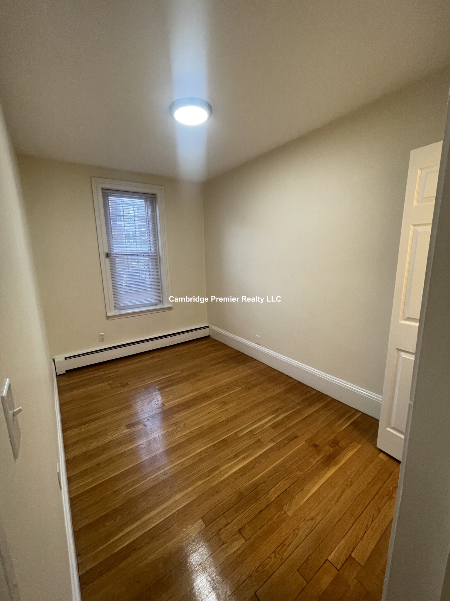 16 Yarmouth St, South End