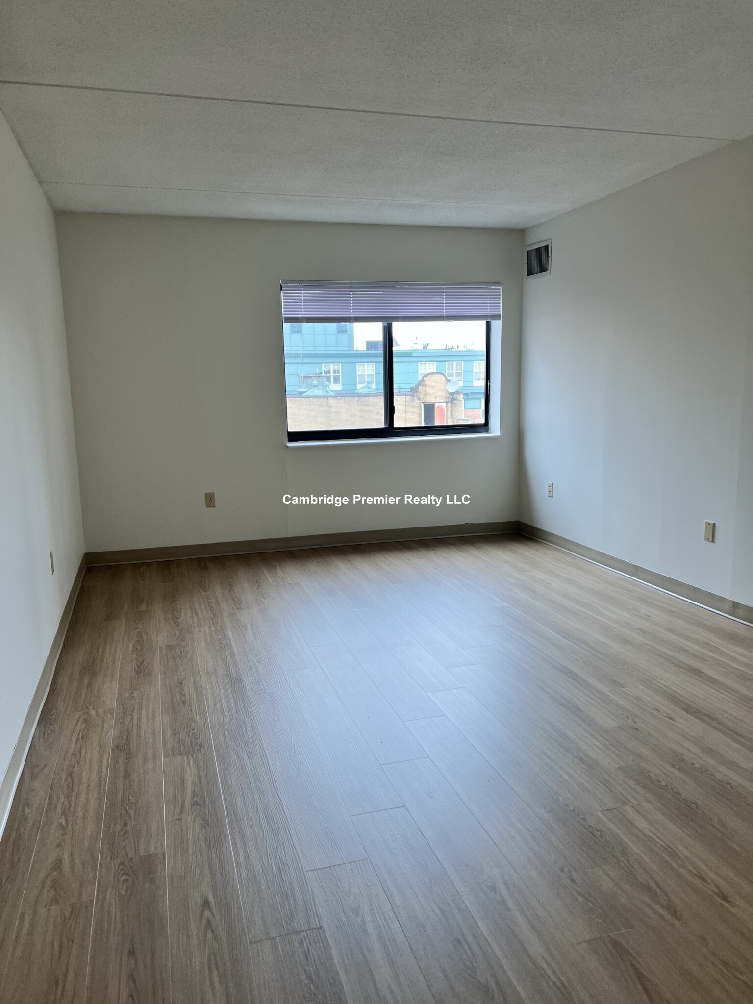 10 Magazine St, Central Square