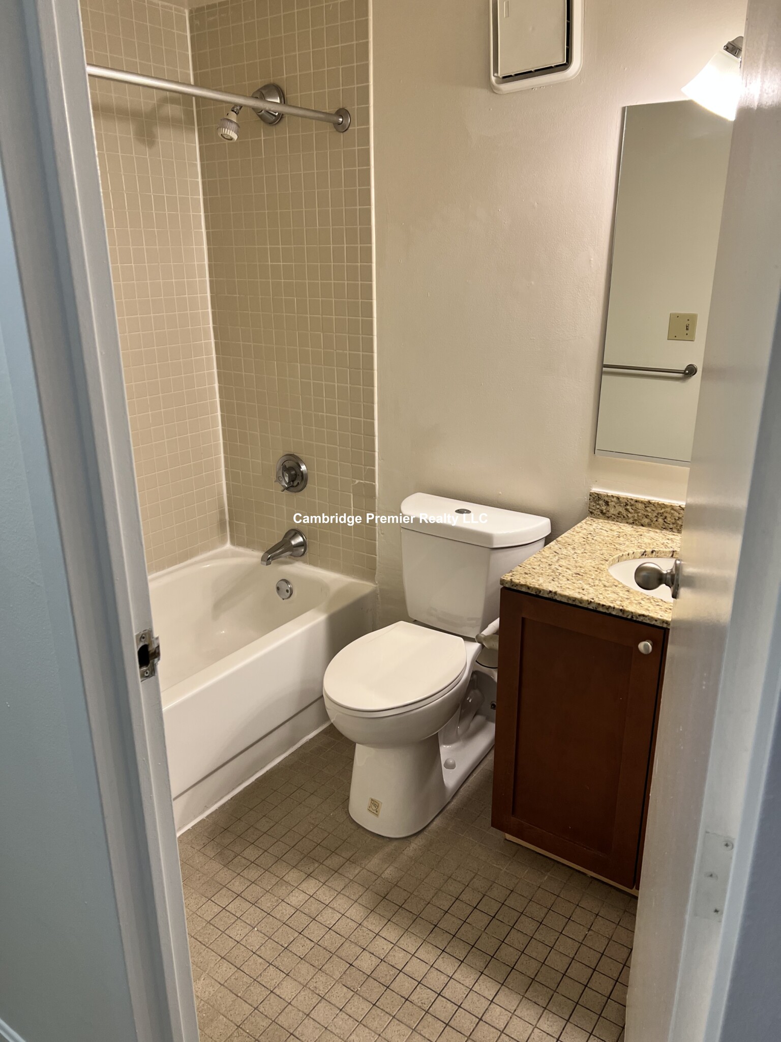 10 Magazine St, Central Square