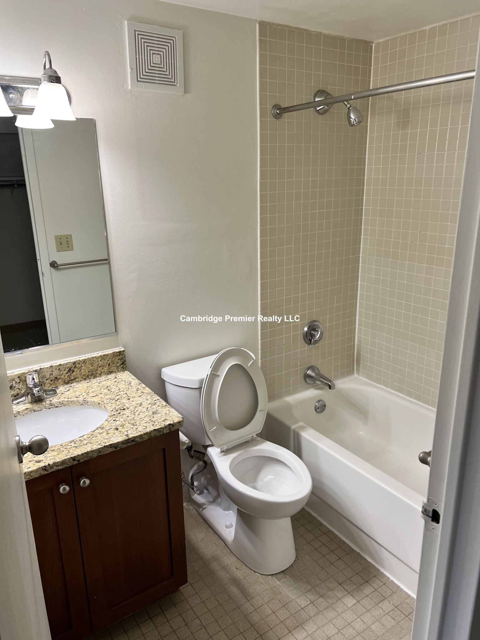 10 Magazine St, Central Square