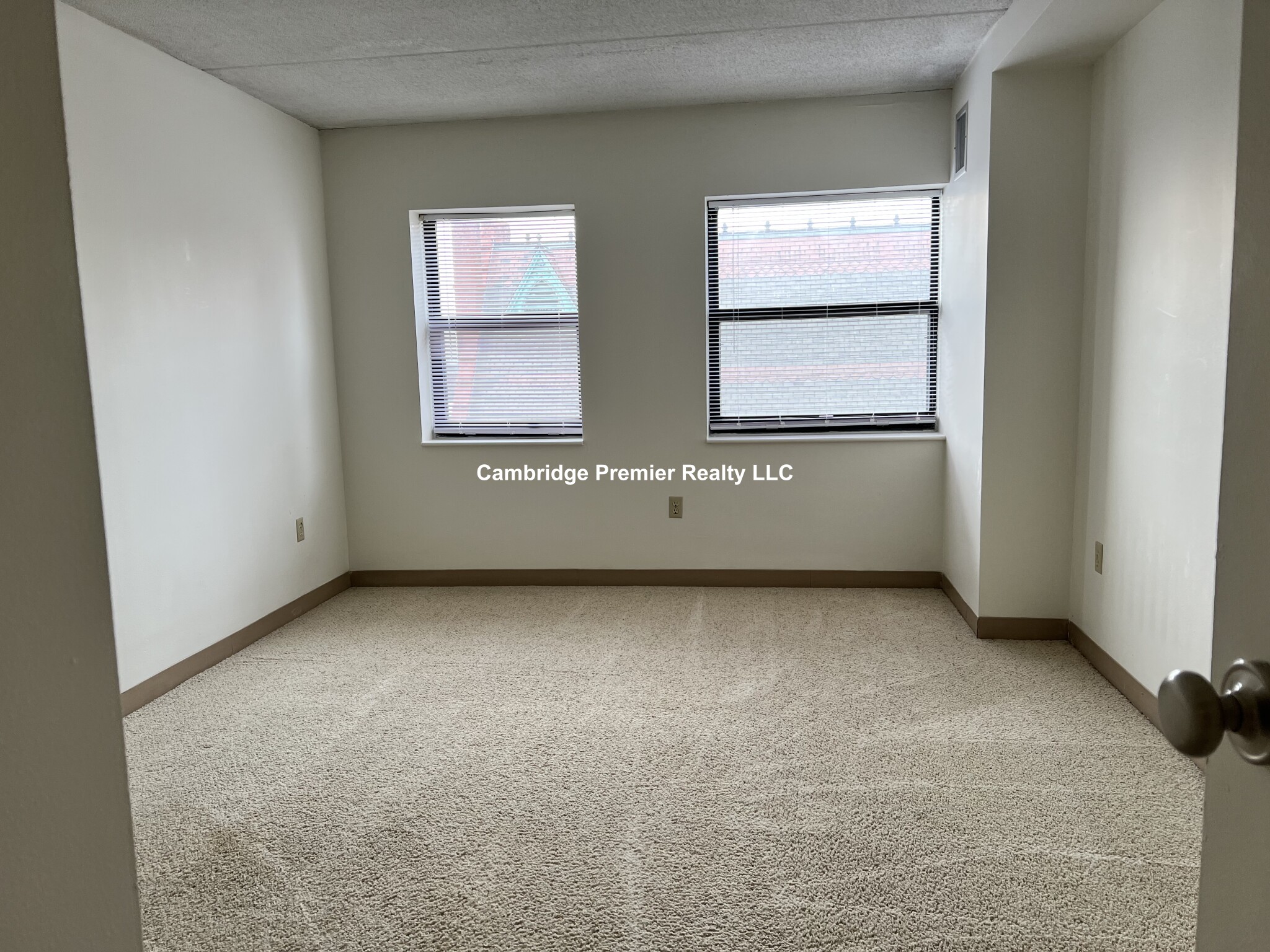 10 Magazine St, Central Square