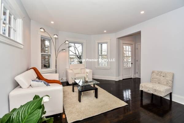 25 Wood St, Porter Square