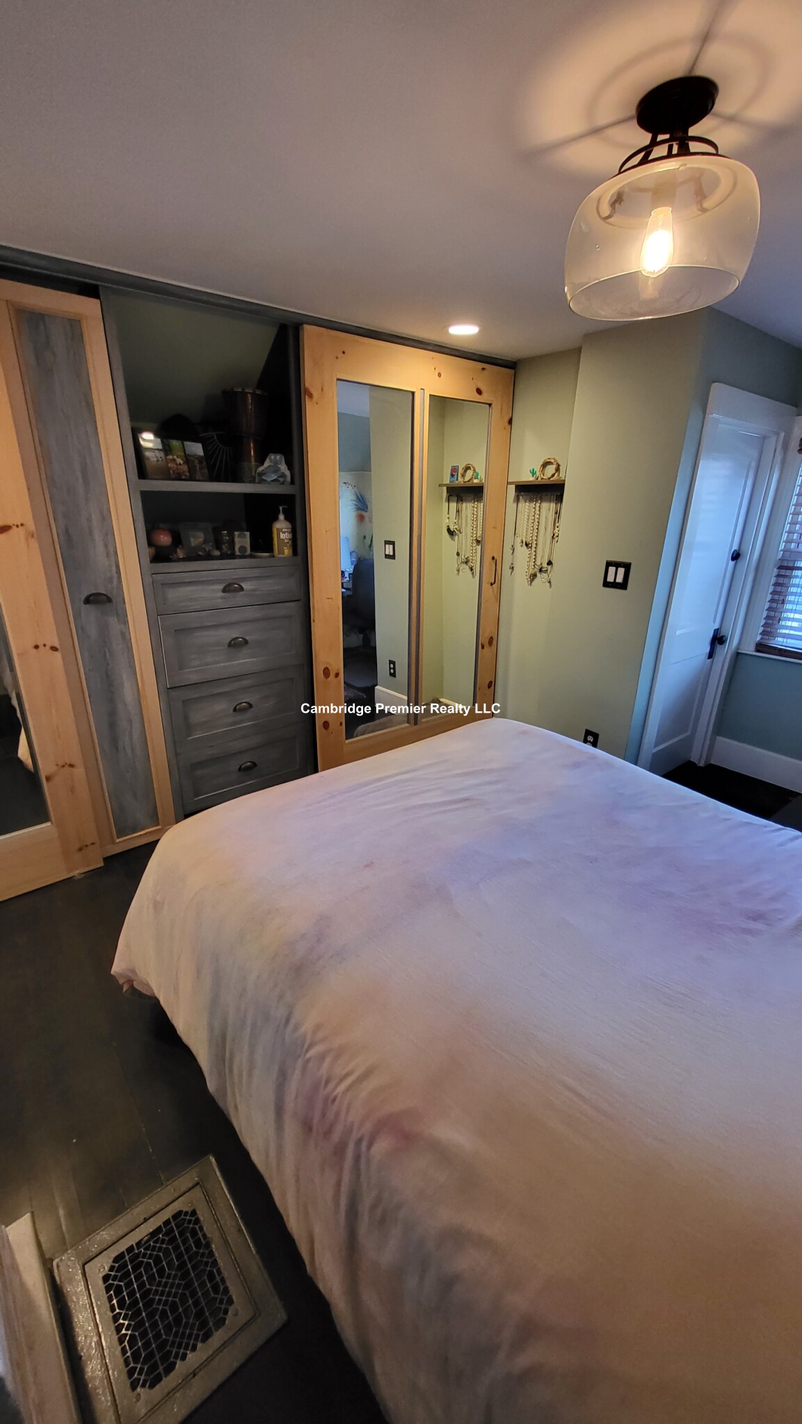 538 Main St, Stoneham