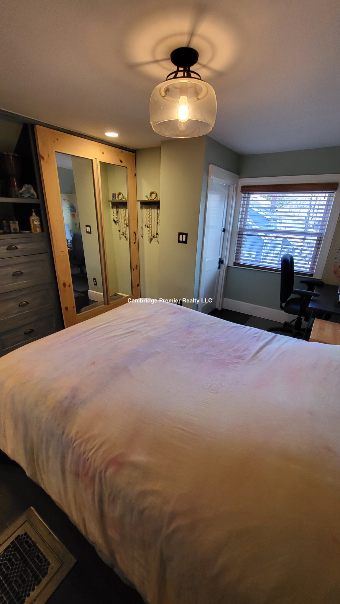 538 Main St, Stoneham