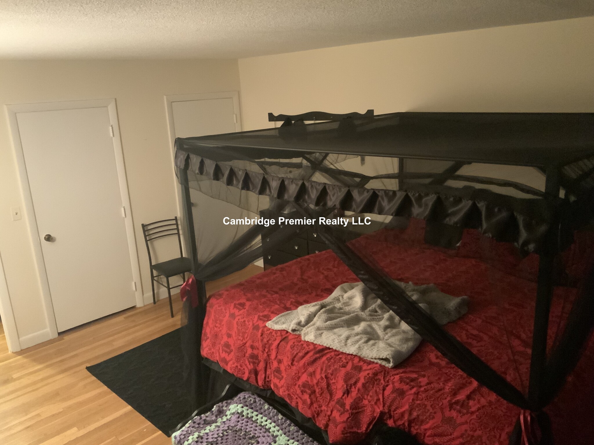 90 Gardner St, Allston