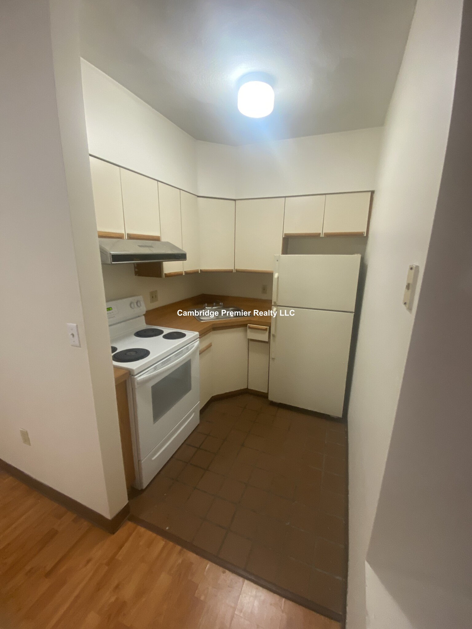 81 Essex St, Chinatown