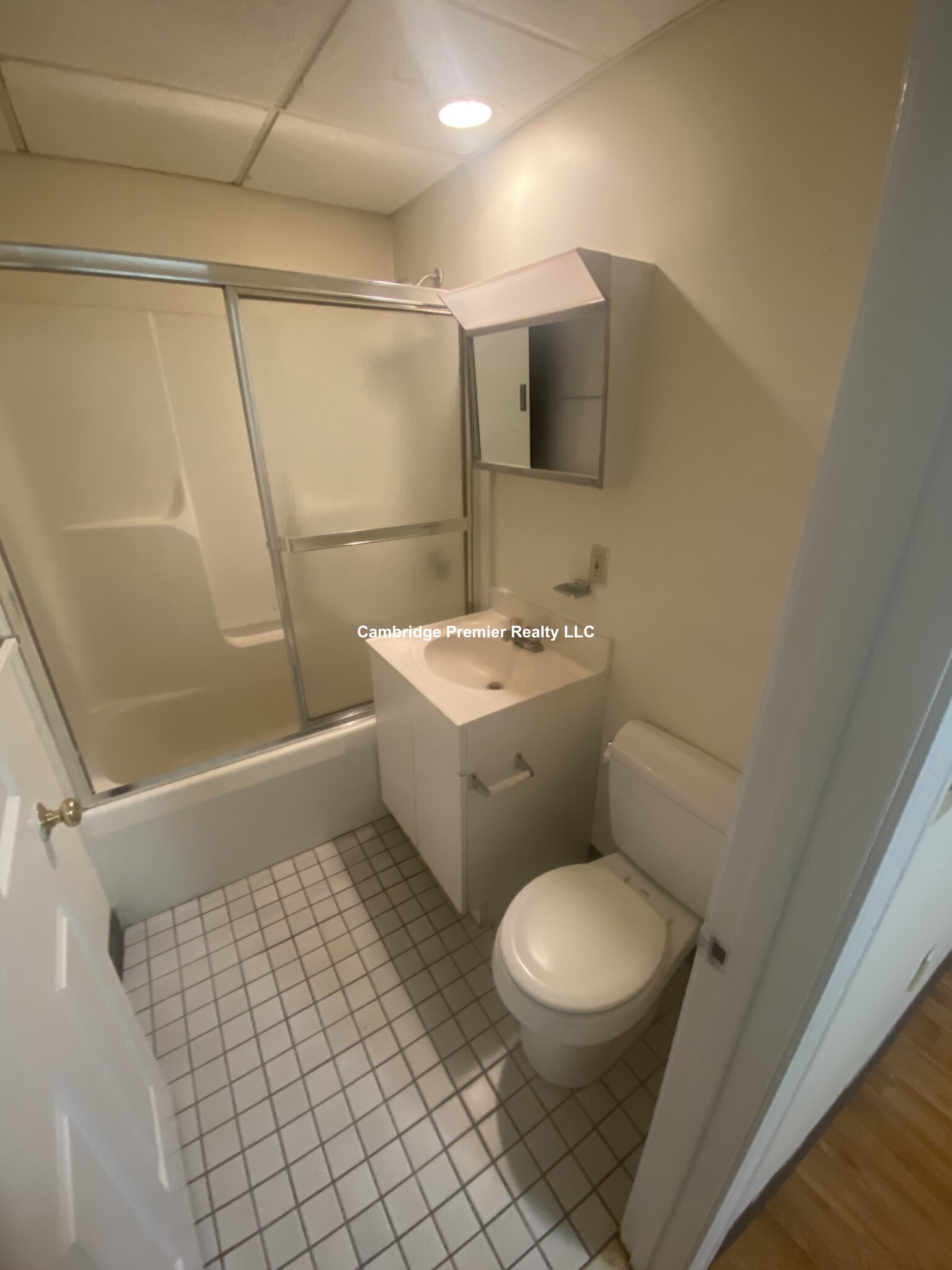 81 Essex St, Chinatown