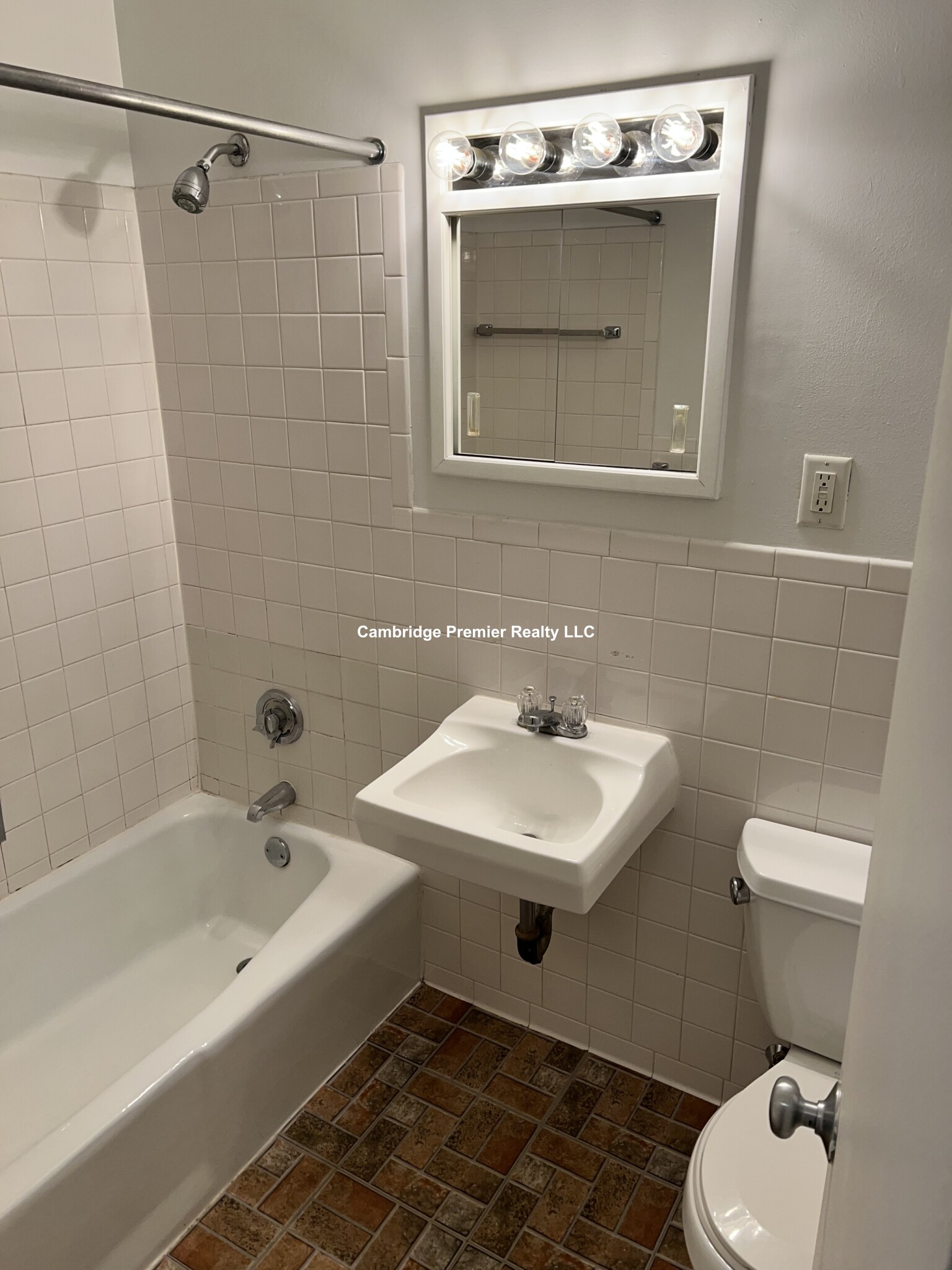 205 Walden St, Porter Square