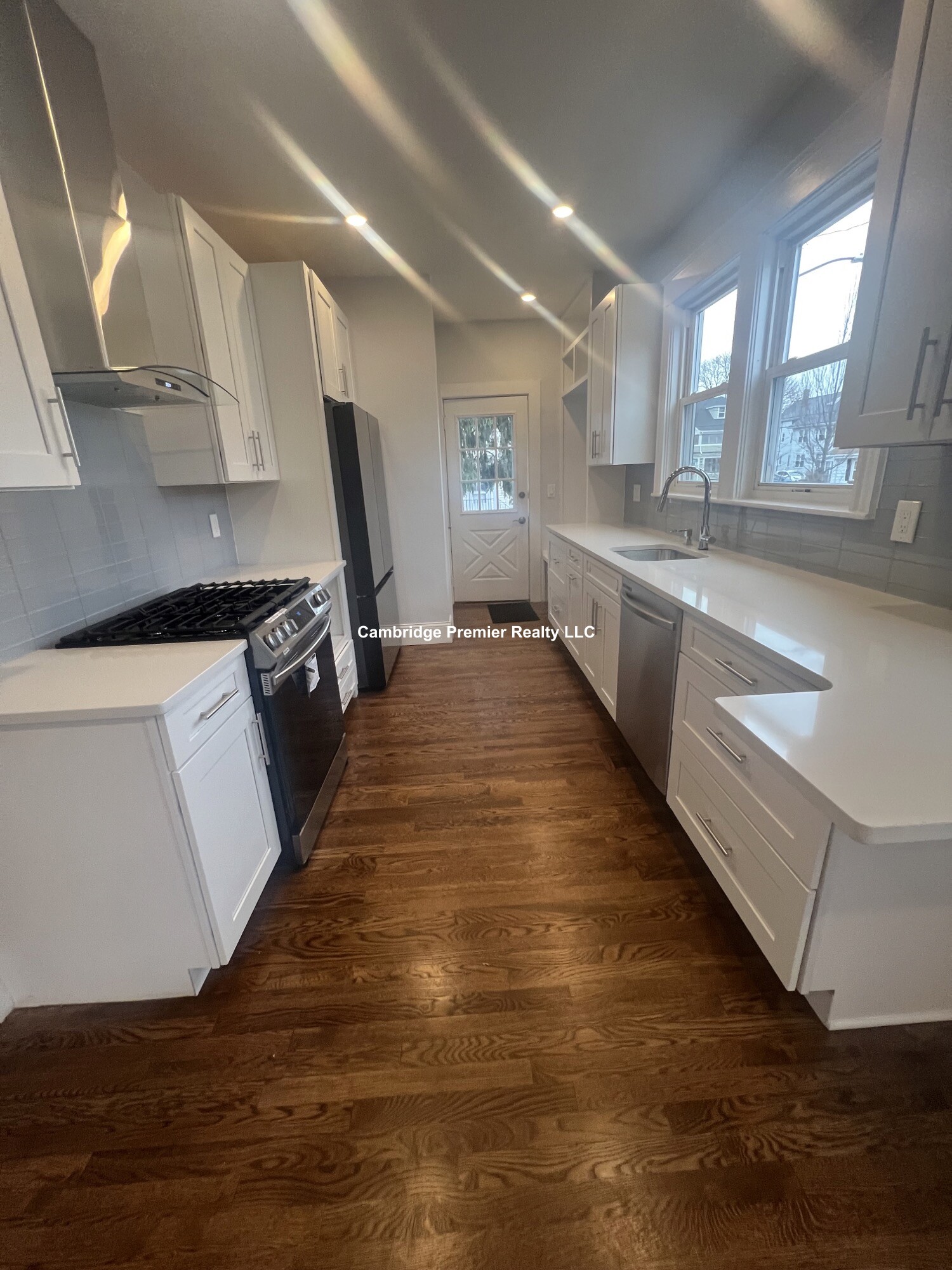 38 Foster St, Arlington