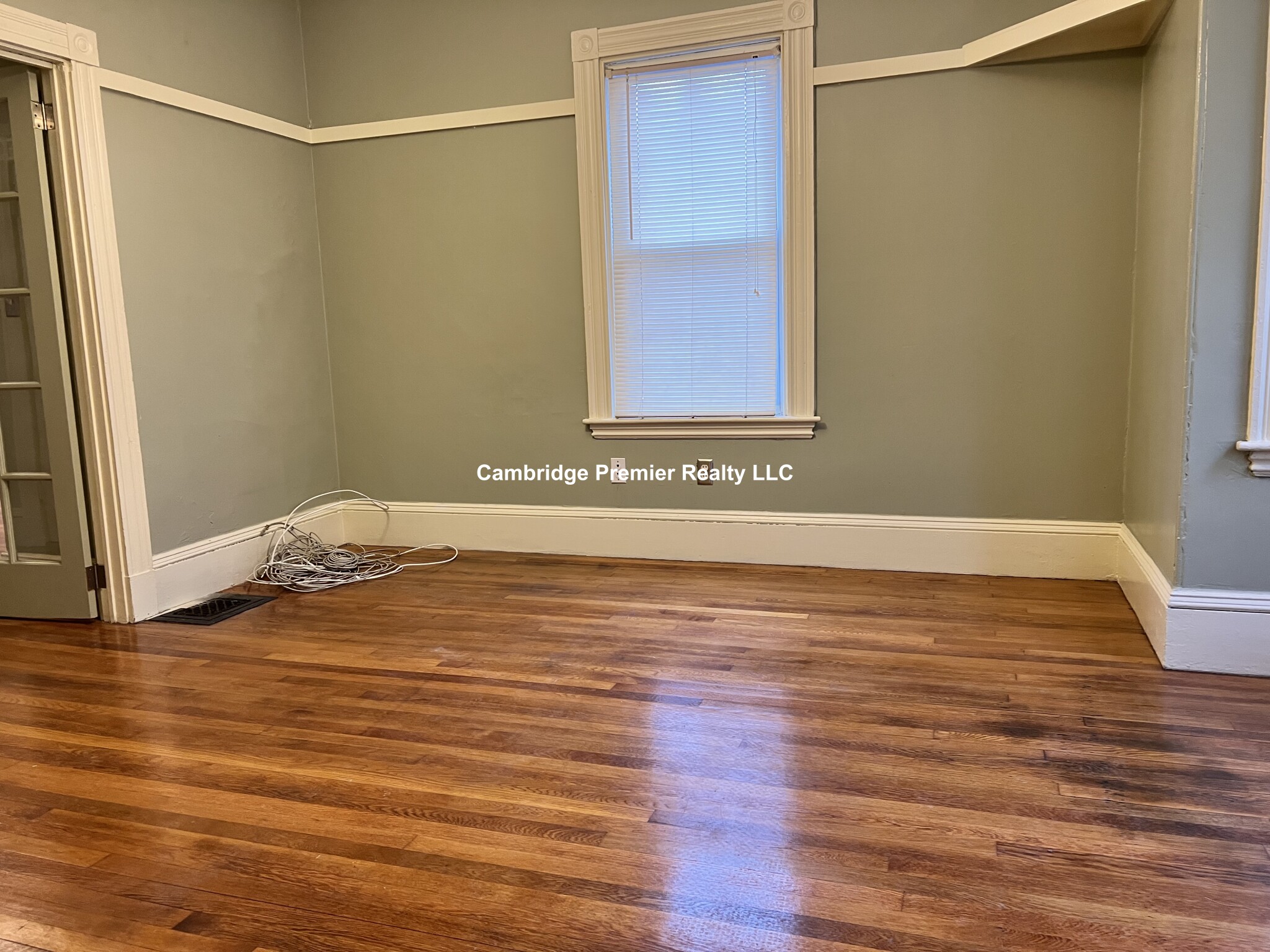 374 Highland Ave, Davis Square