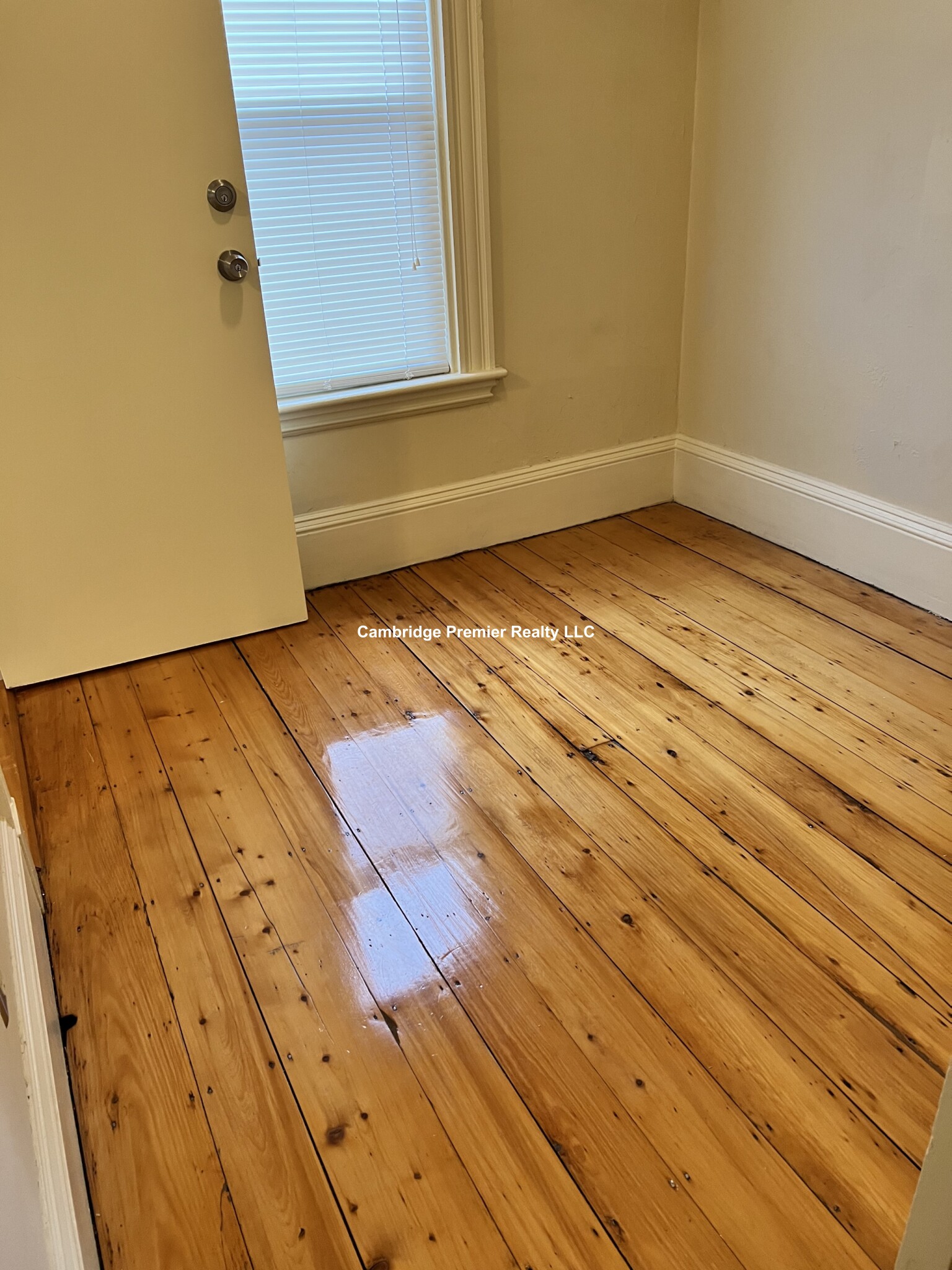 374 Highland Ave, Davis Square