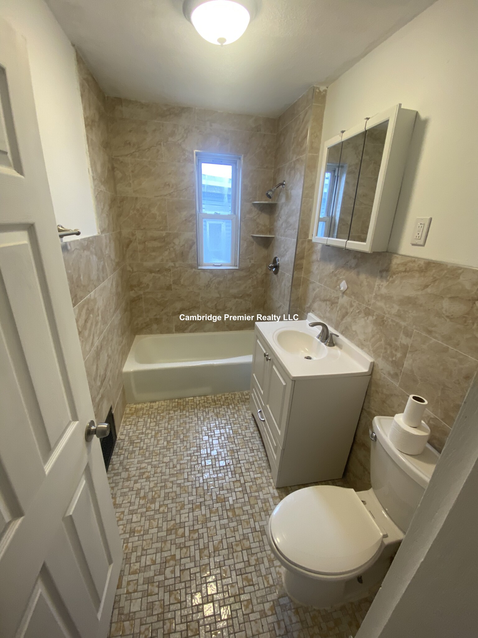 59 Conwell Ave, Teele Square