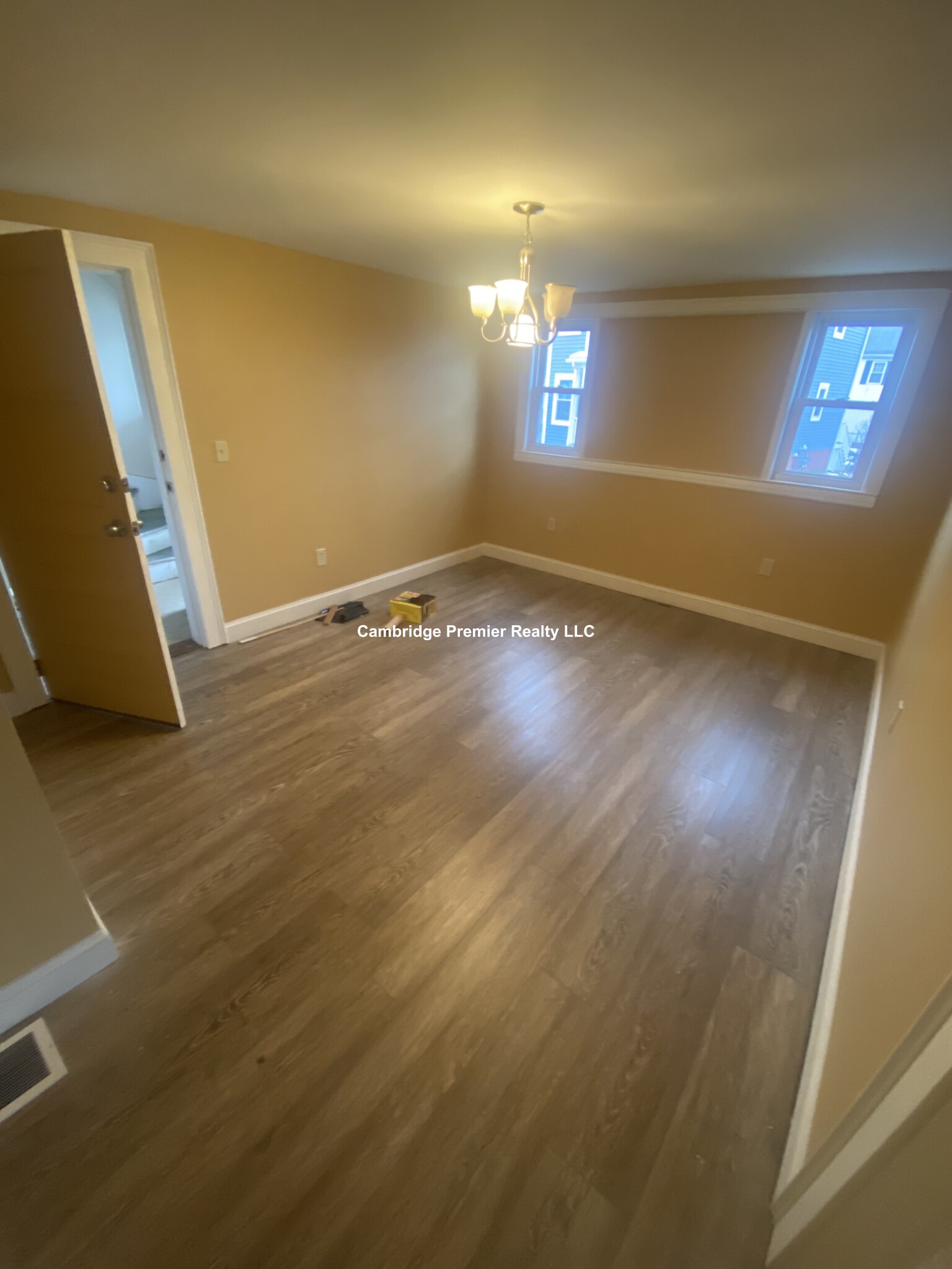 278 Lowell St, Magoun Square