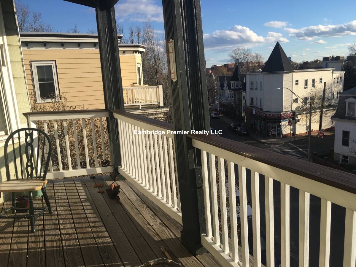 427 Medford St, Winter Hill