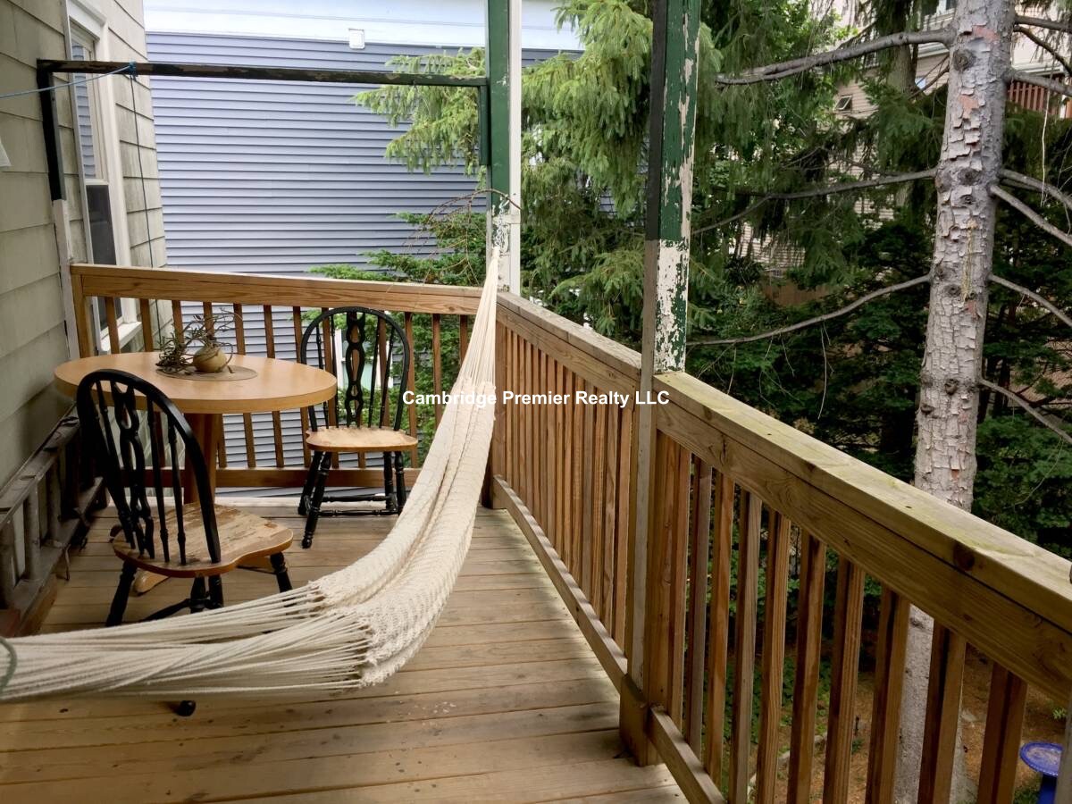 427 Medford St, Winter Hill