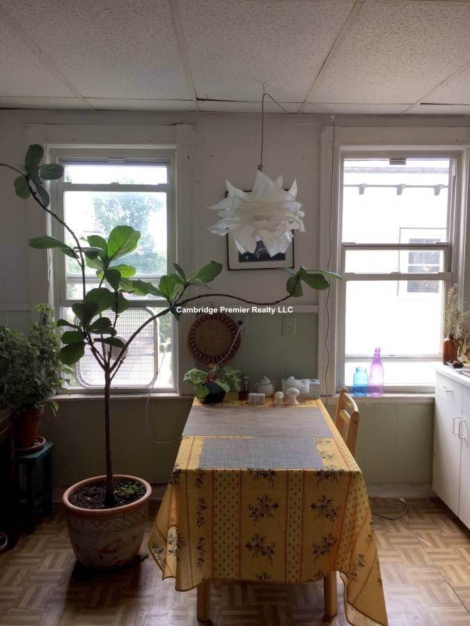 427 Medford St, Winter Hill