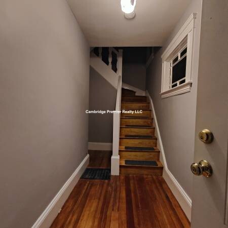 39 Albion St, Medford