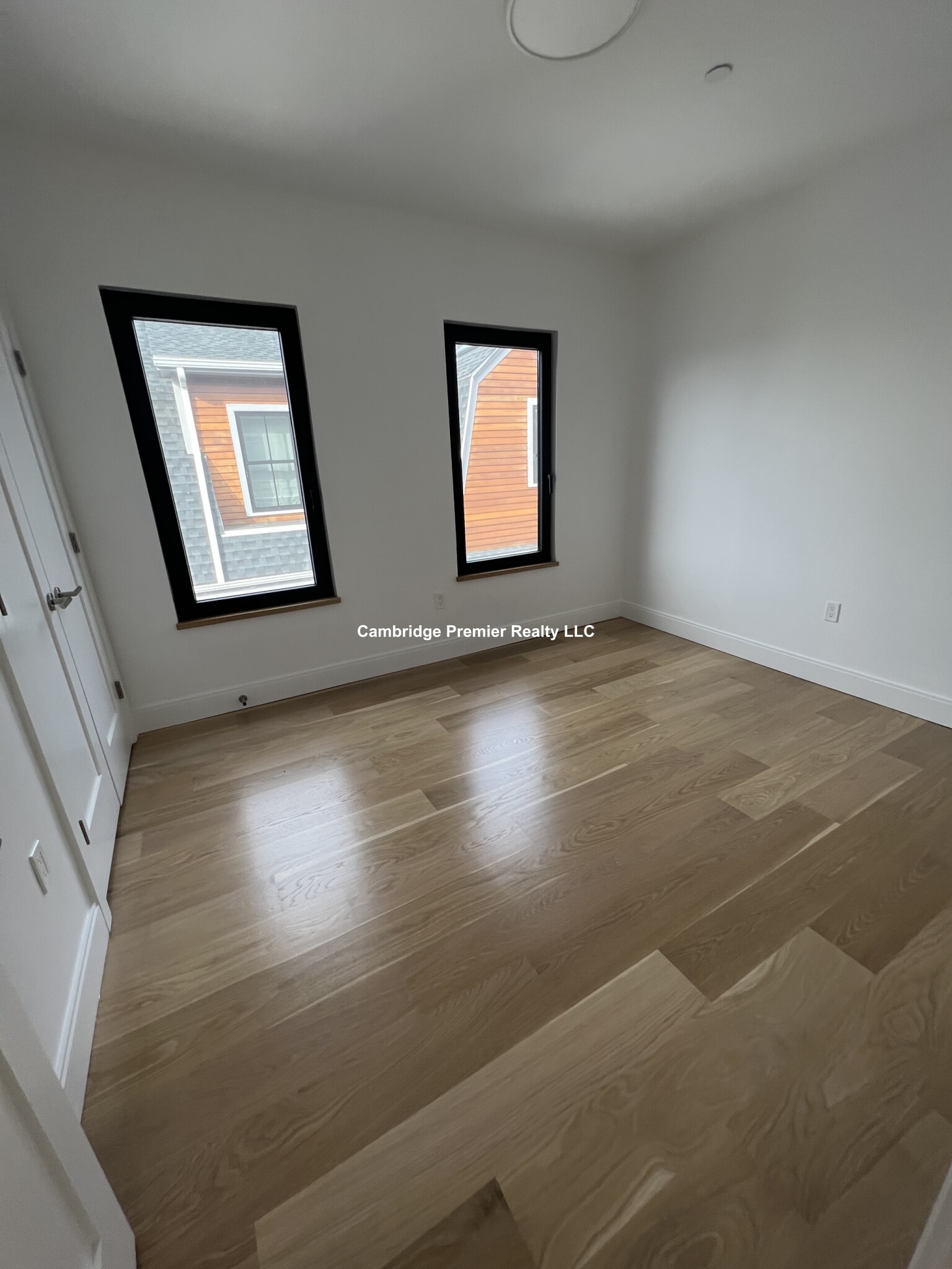 12 Copley St, Neighborhood Nine