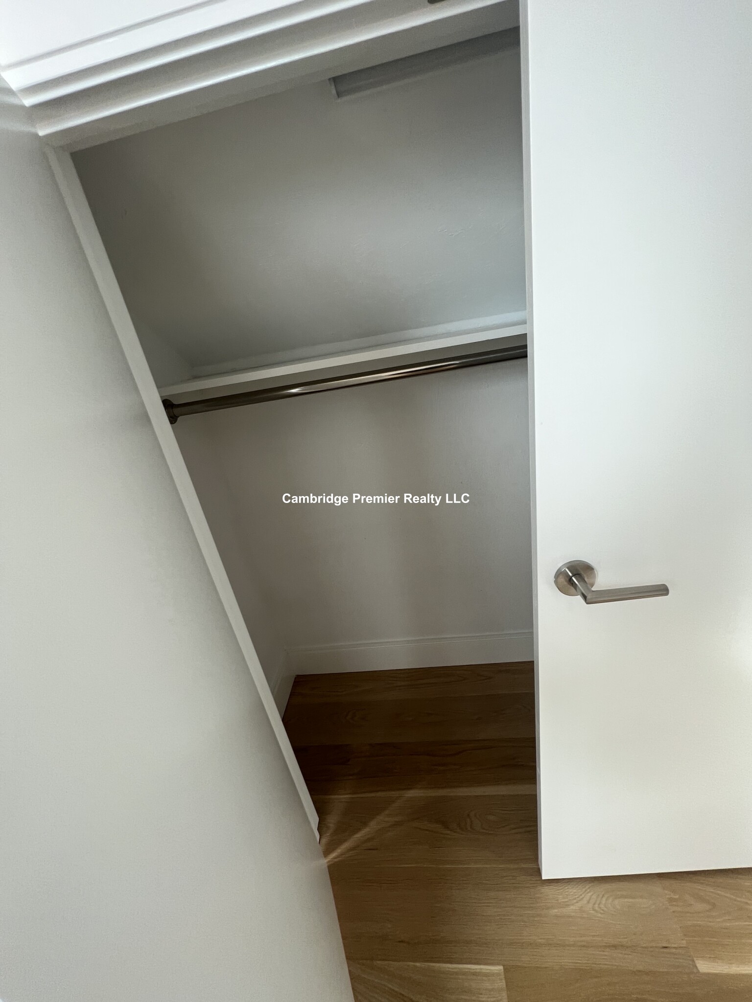 12 Copley St, Neighborhood Nine