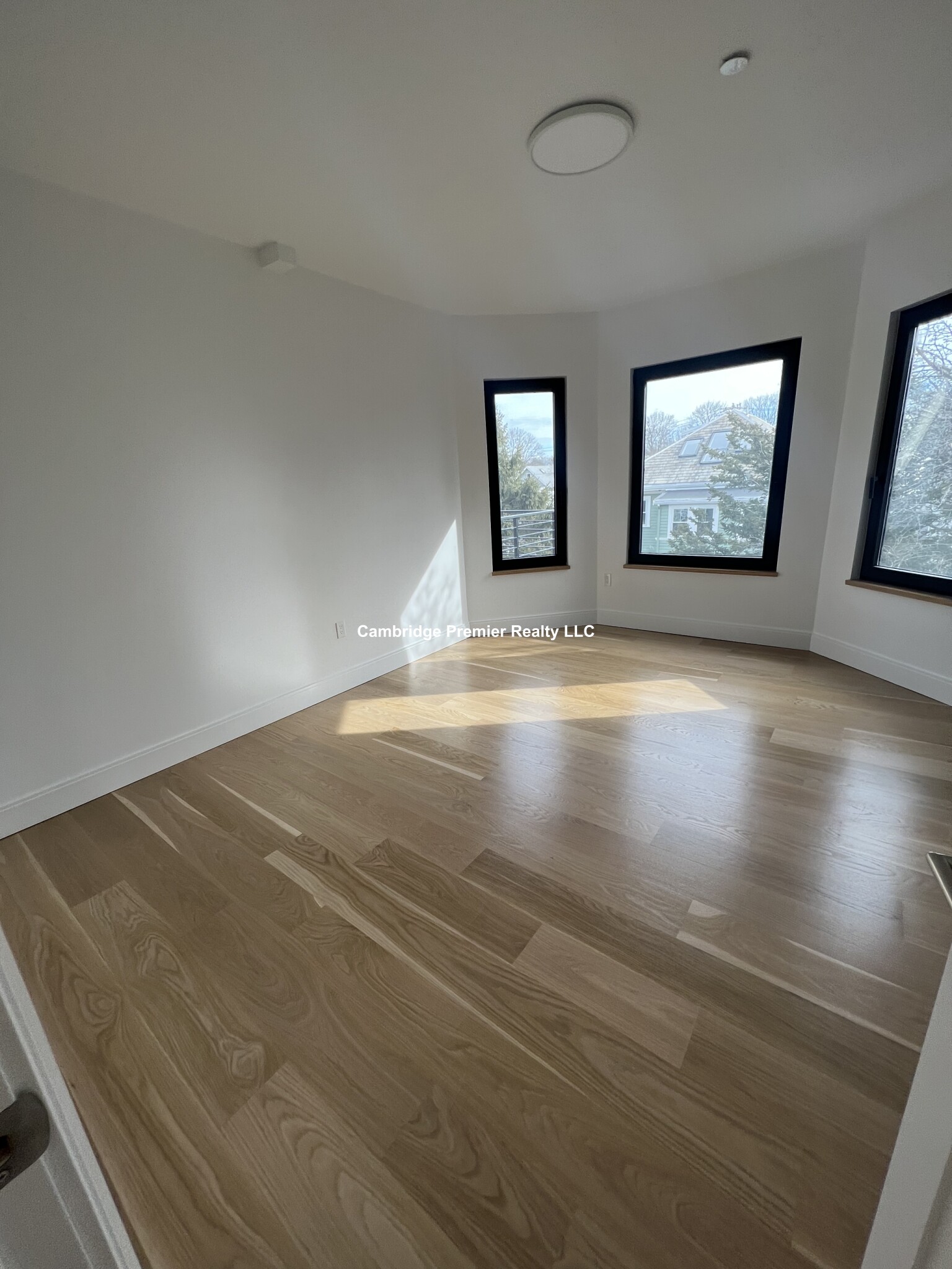 12 Copley St, Neighborhood Nine