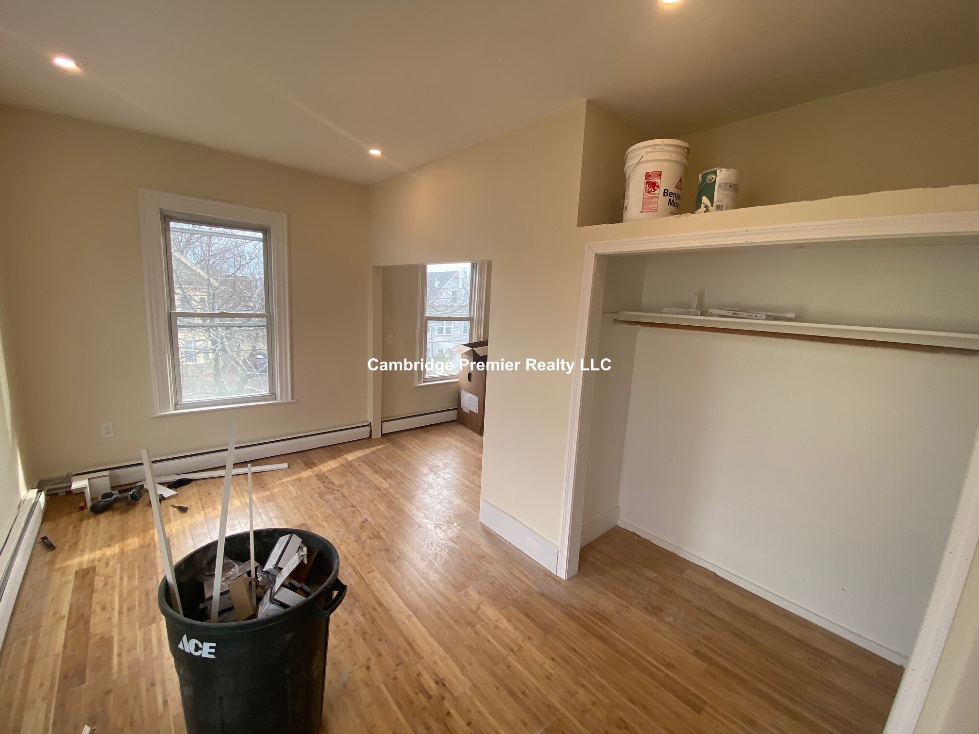 19 Cameron Ave, Davis Square