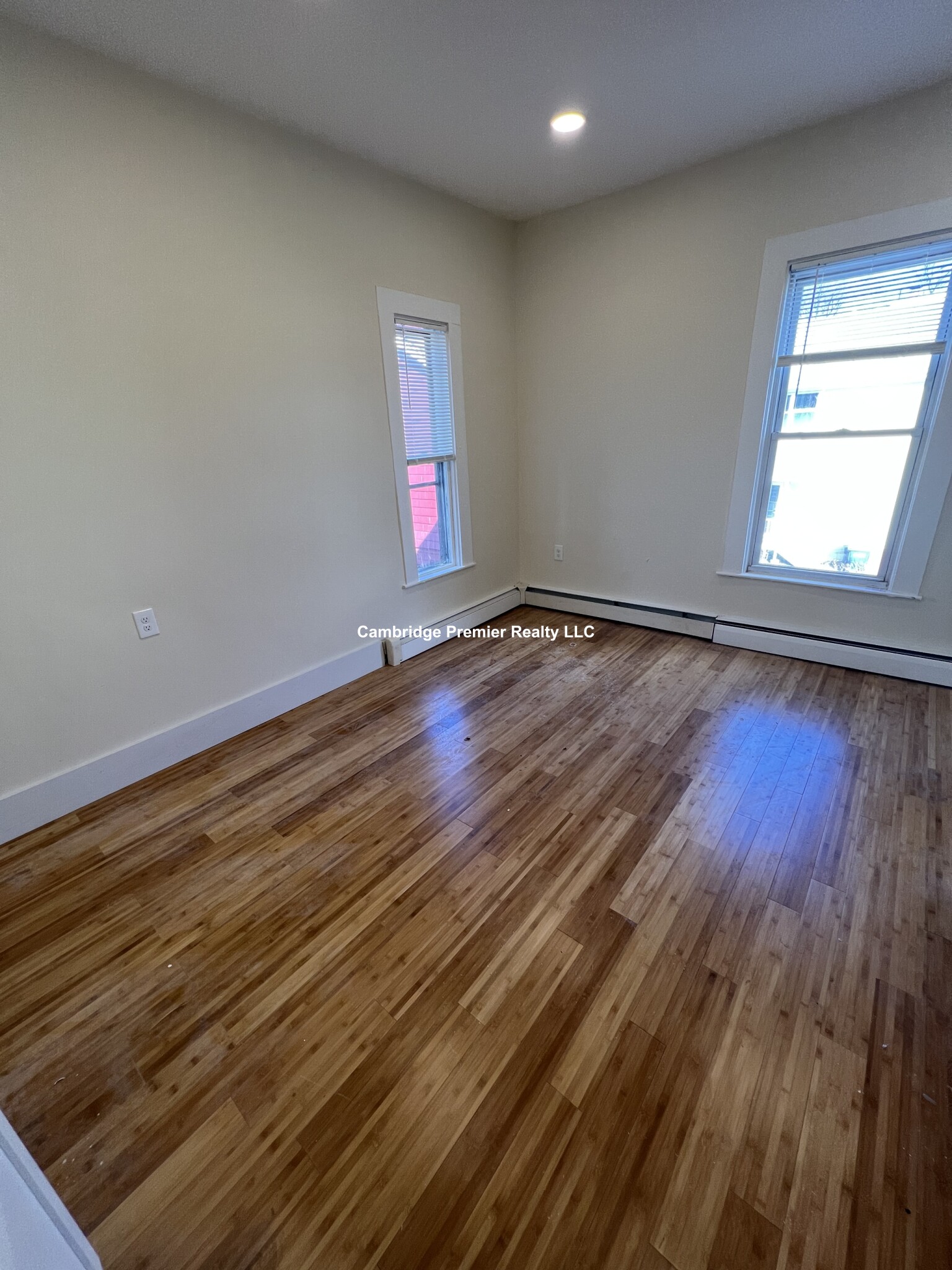 19 Cameron Ave, Davis Square