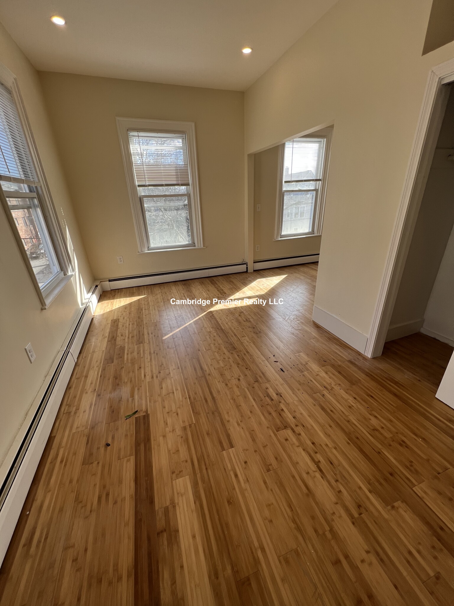 19 Cameron Ave, Davis Square