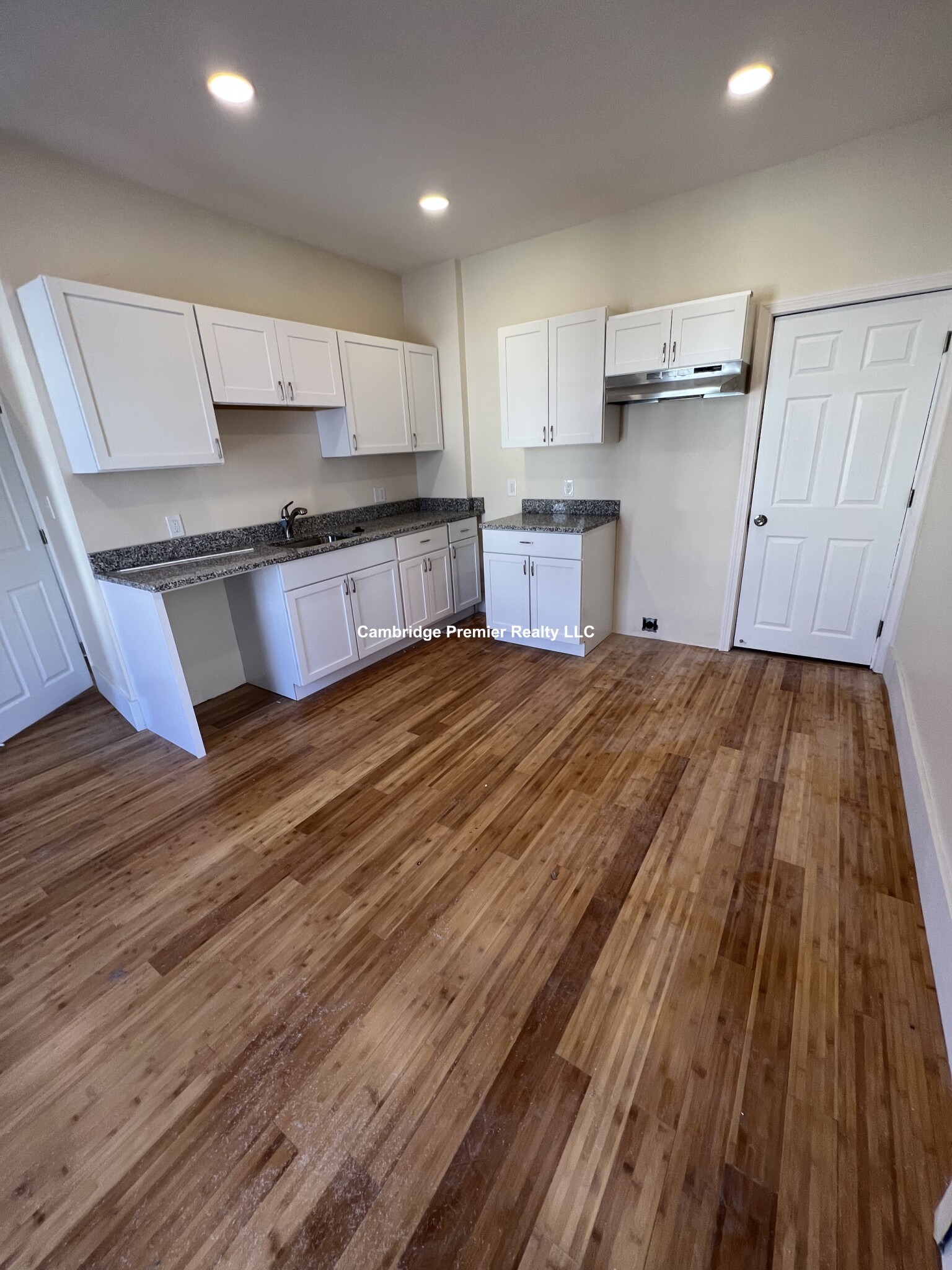 19 Cameron Ave, Davis Square