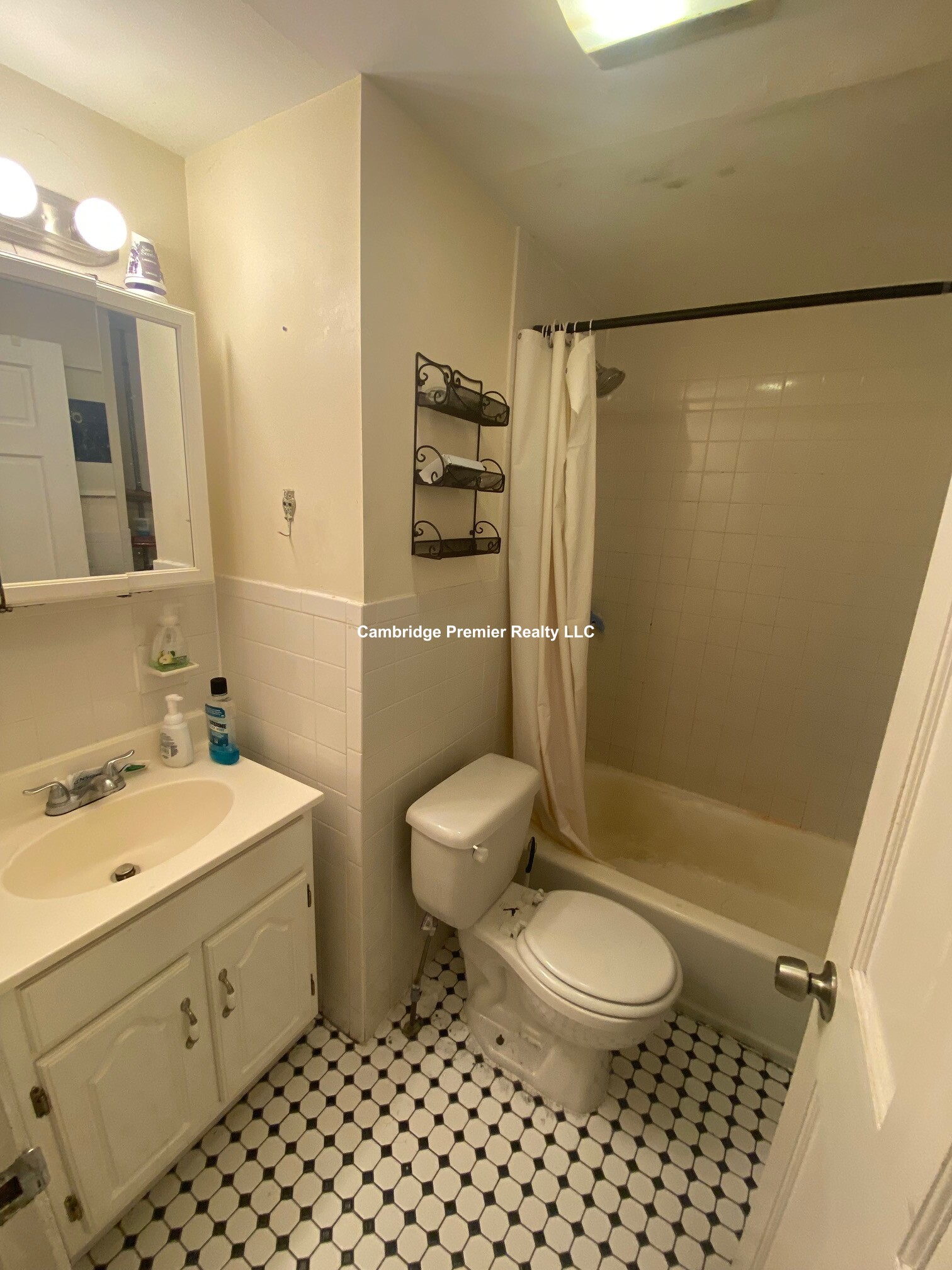 33 Sciarappa St, East Cambridge