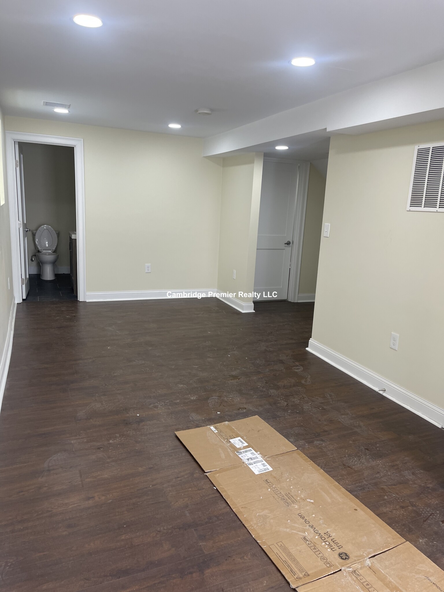 232 Fulton St, Medford