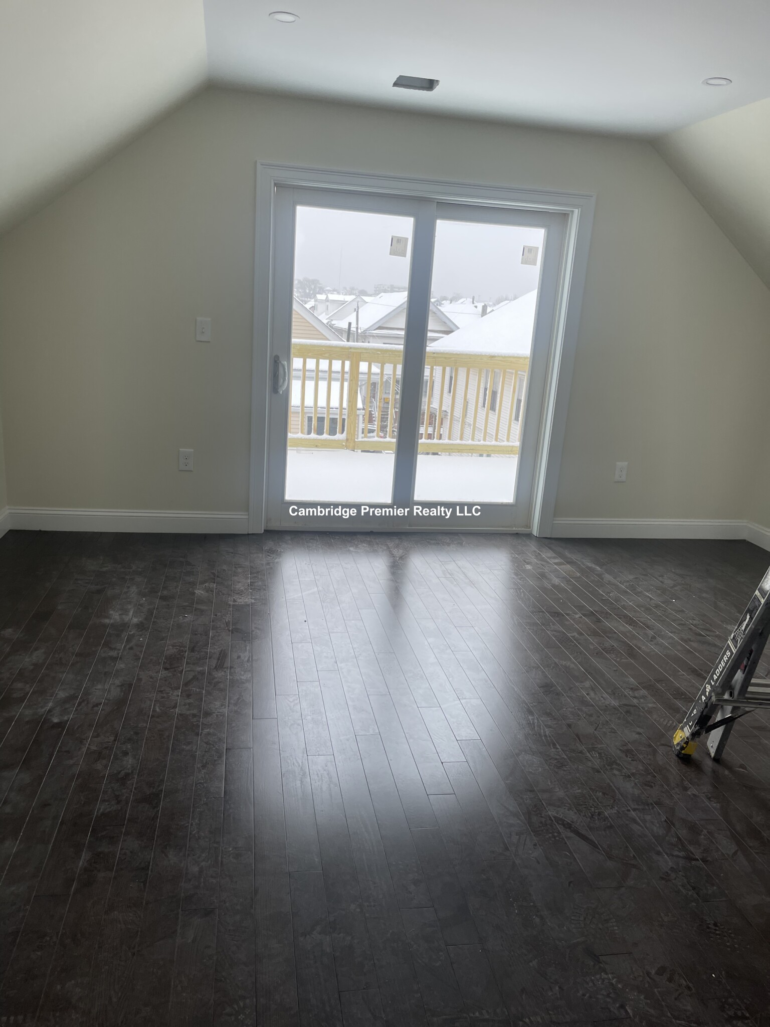 232 Fulton St, Medford