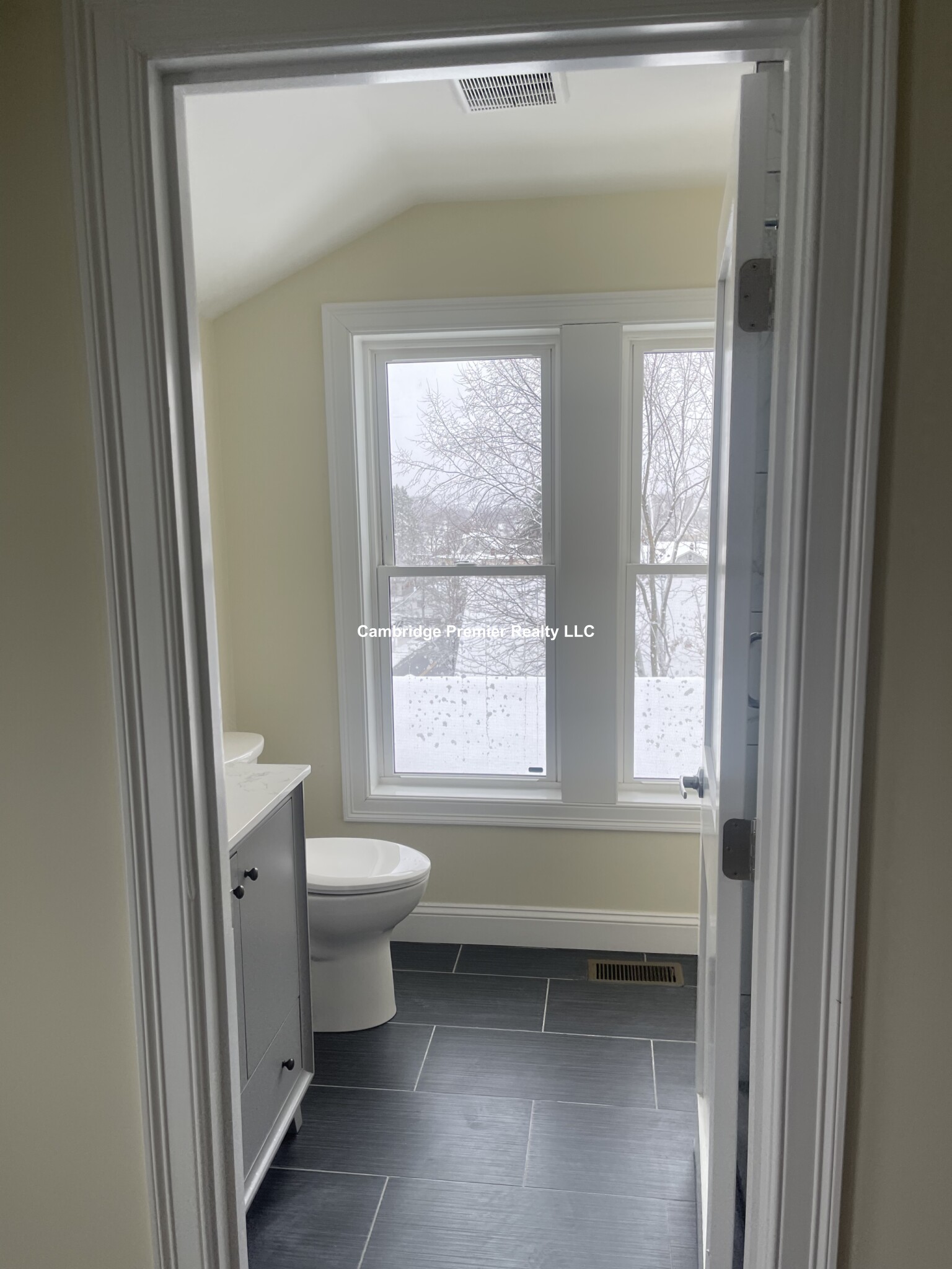 232 Fulton St, Medford