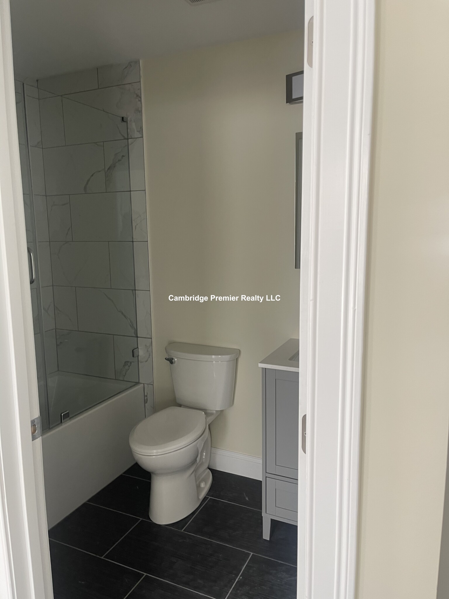 232 Fulton St, Medford