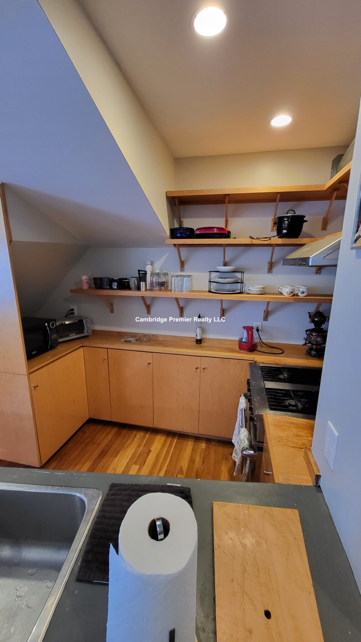 132 Columbia St, Central Square