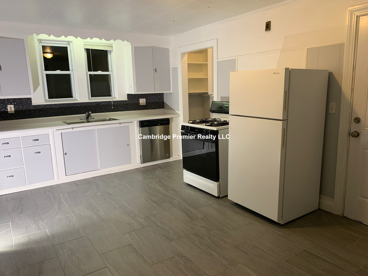 547 Broadway, South Medford