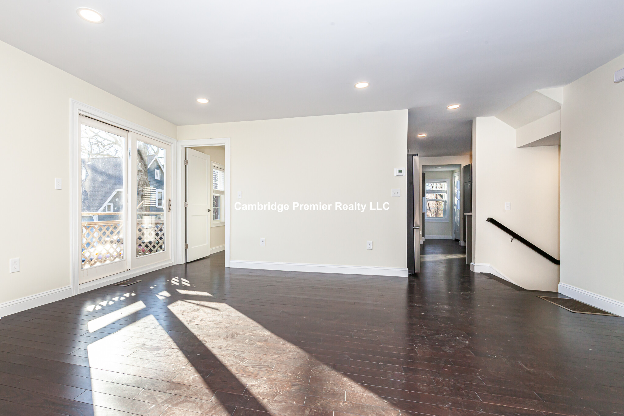 48 Caldwell Rd, West End