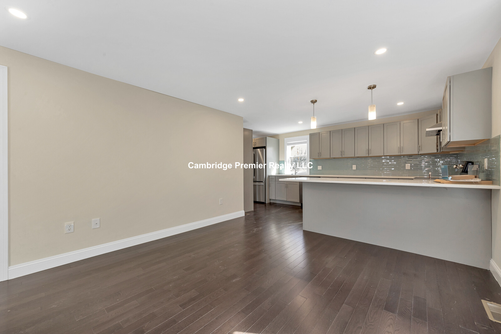 43 Wright Ave, Medford