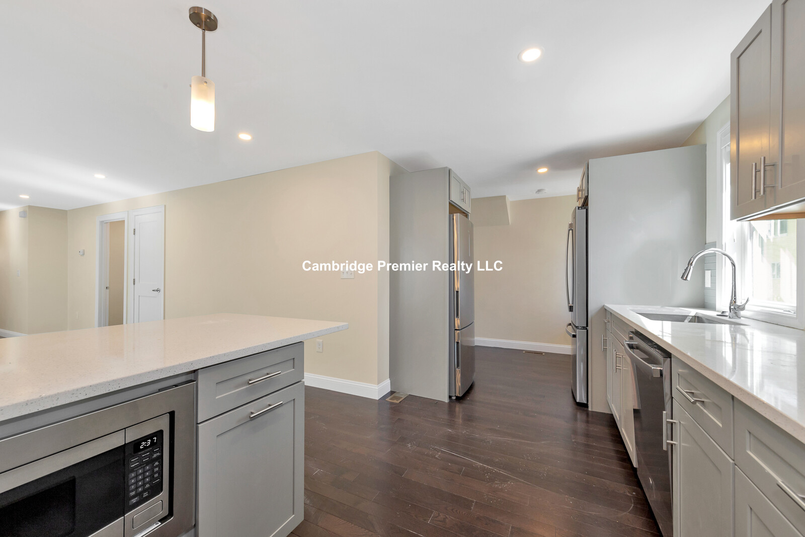 43 Wright Ave, Medford