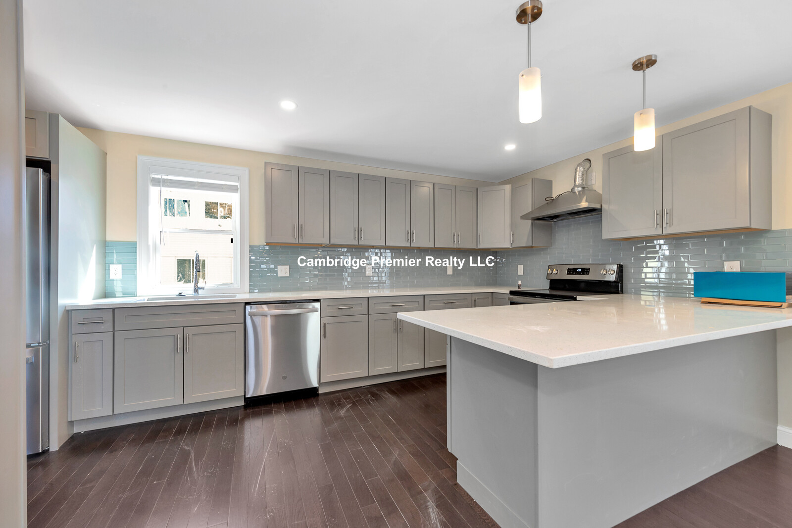 43 Wright Ave, Medford