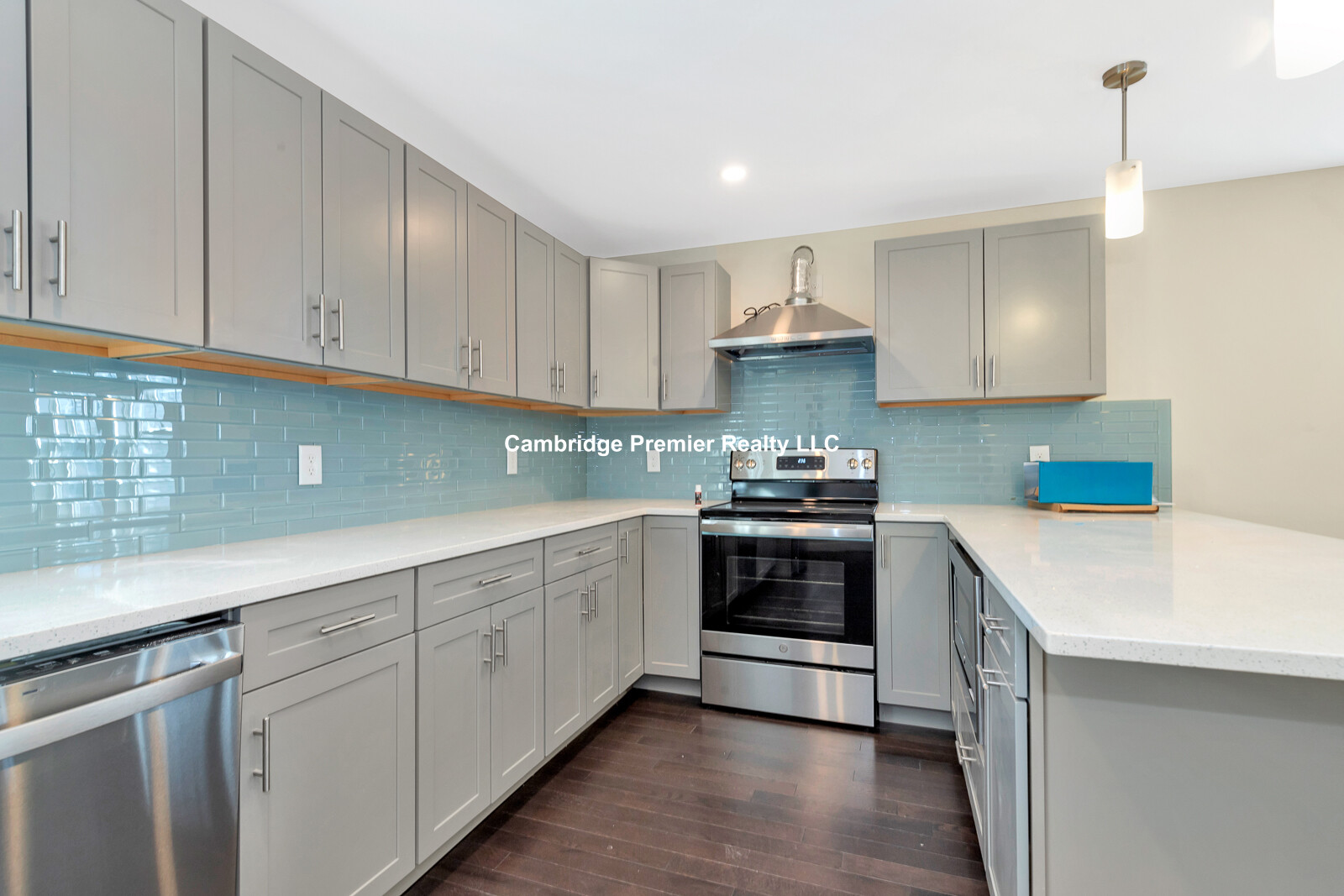 43 Wright Ave, Medford