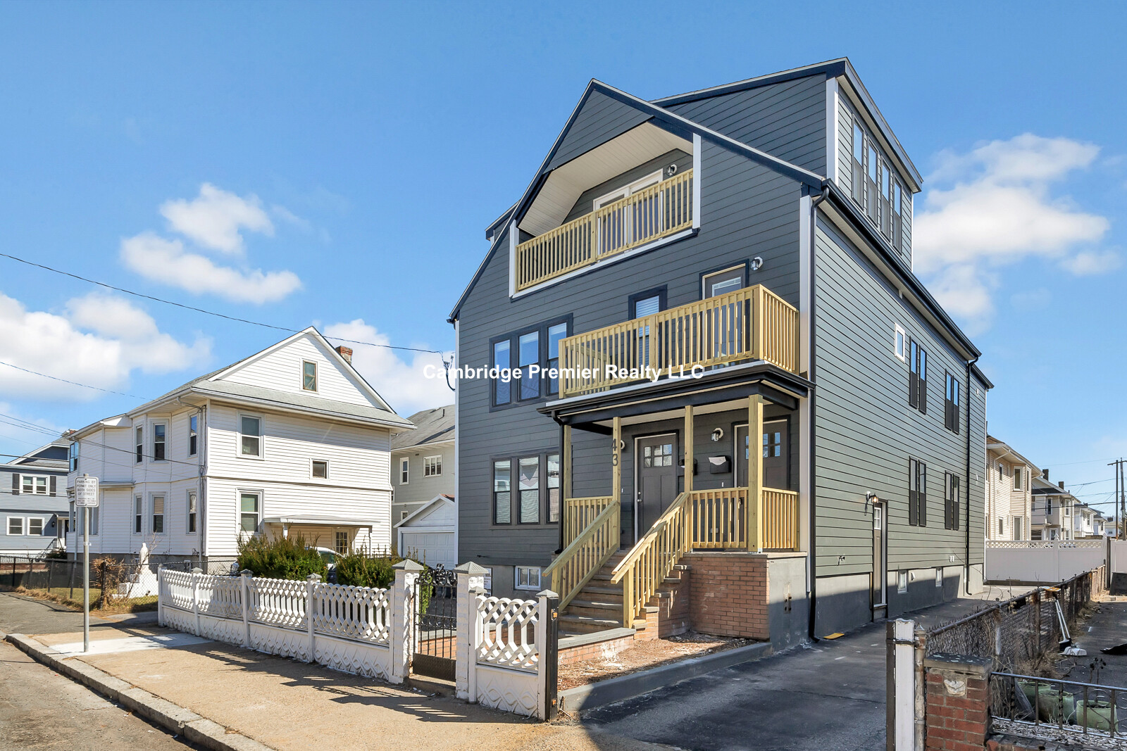 43 Wright Ave, Medford