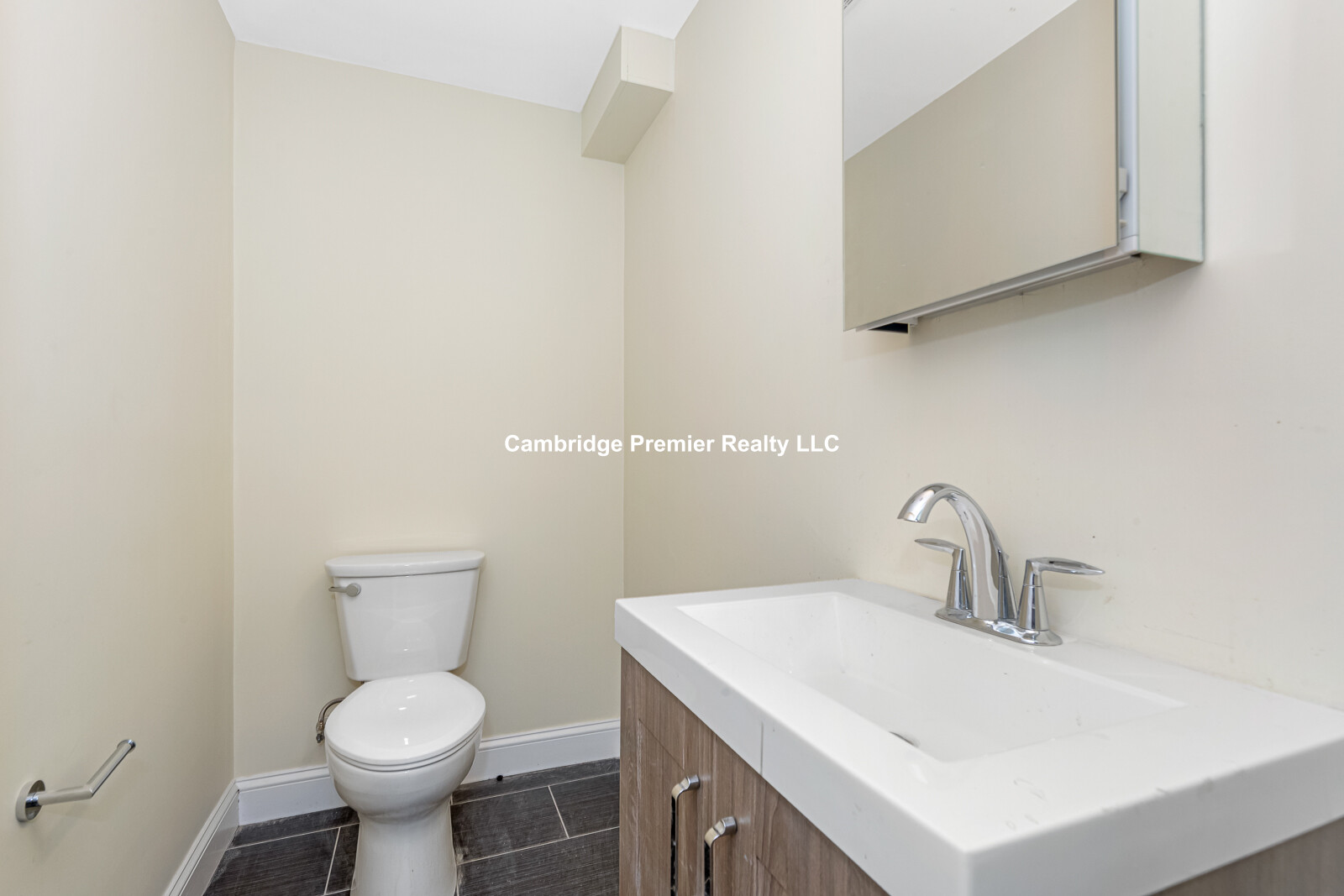 232 Fulton St, Medford