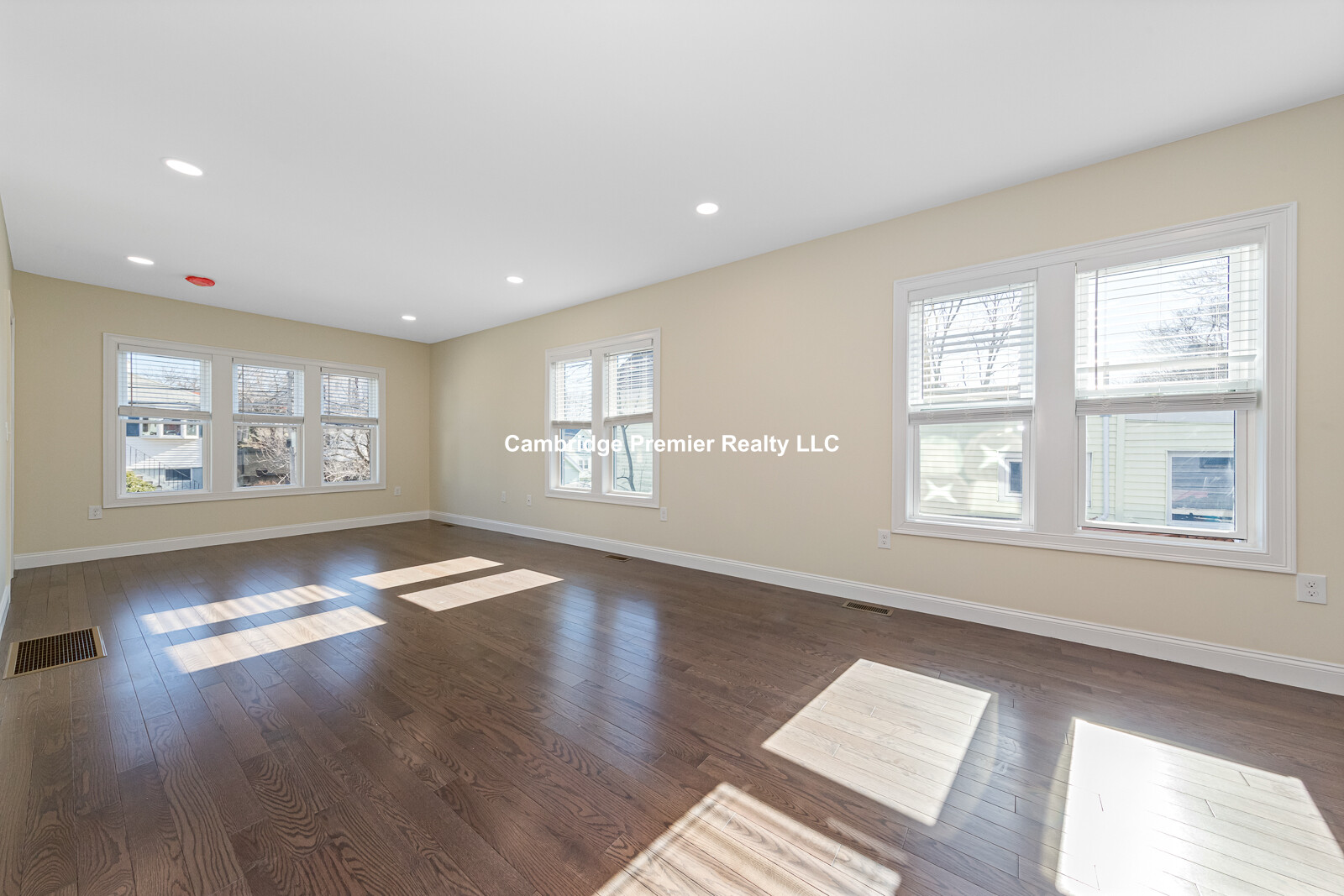 232 Fulton St, Medford