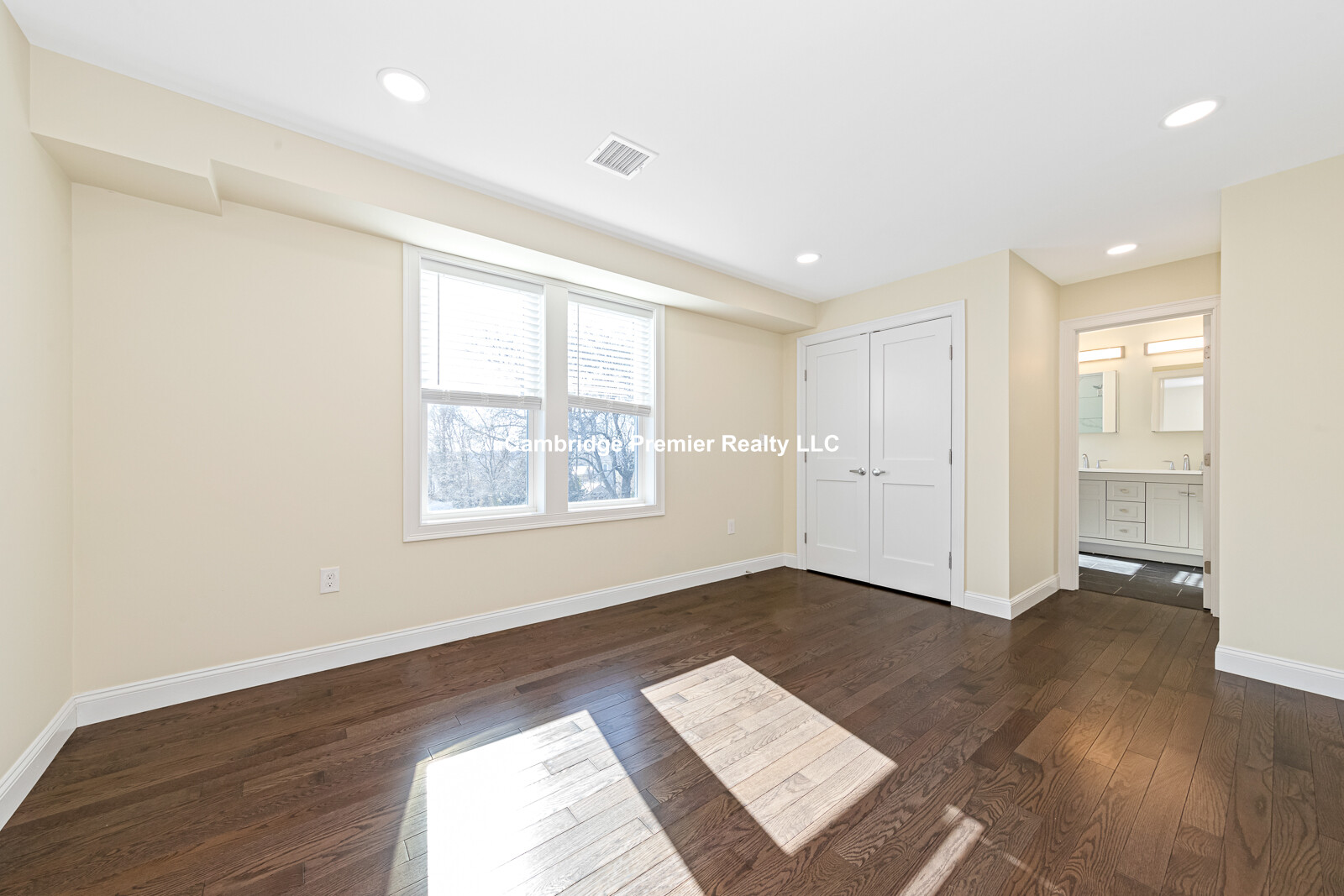 232 Fulton St, Medford