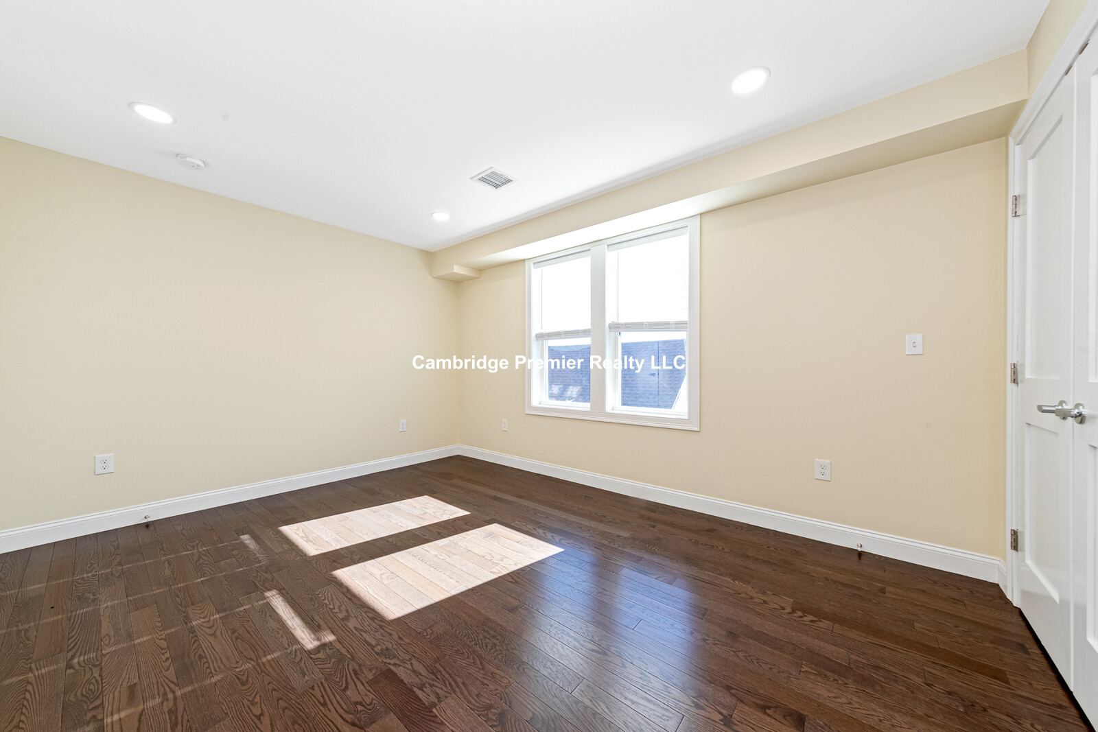 232 Fulton St, Medford