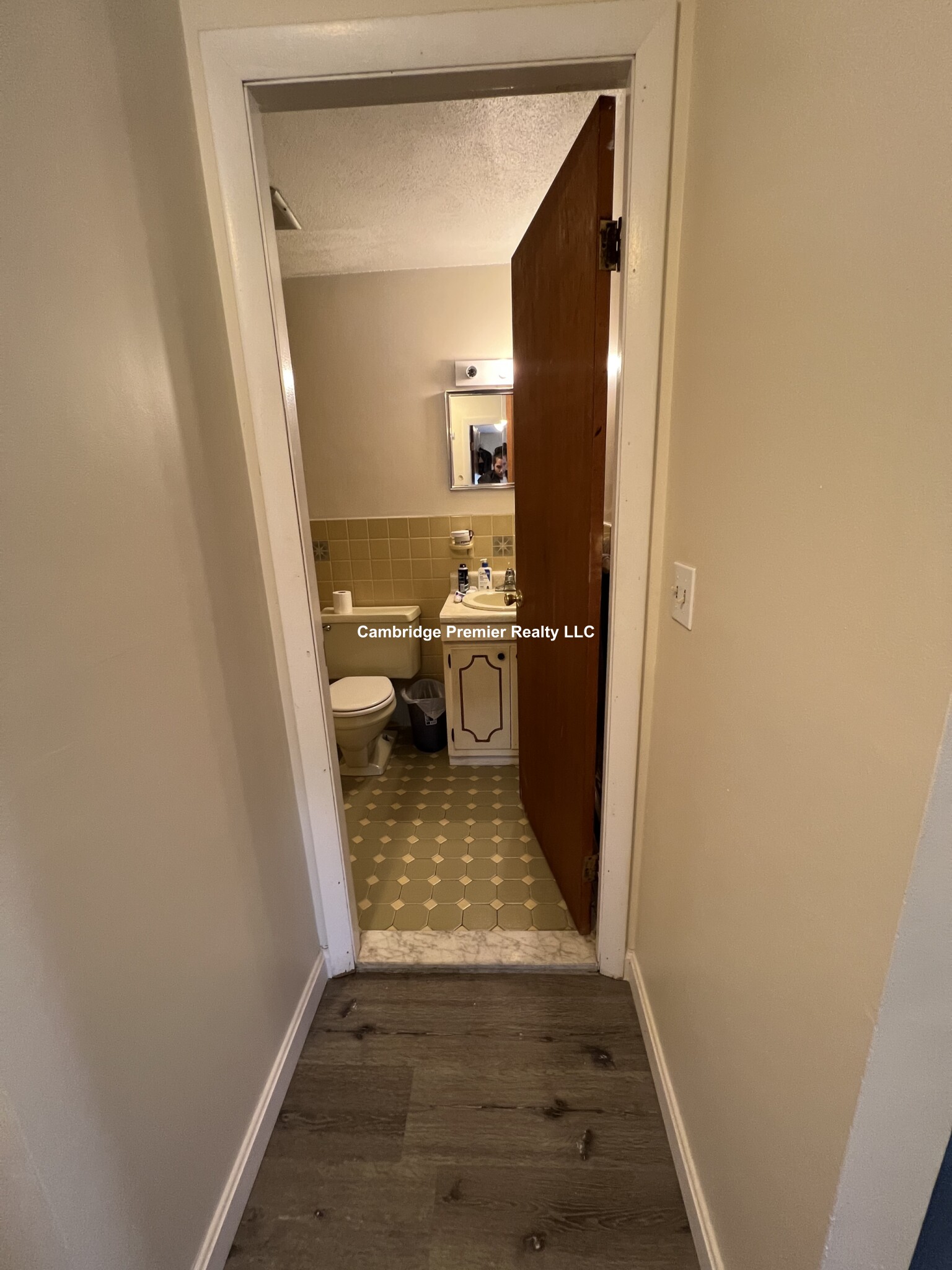 86 Newbury St, Teele Square