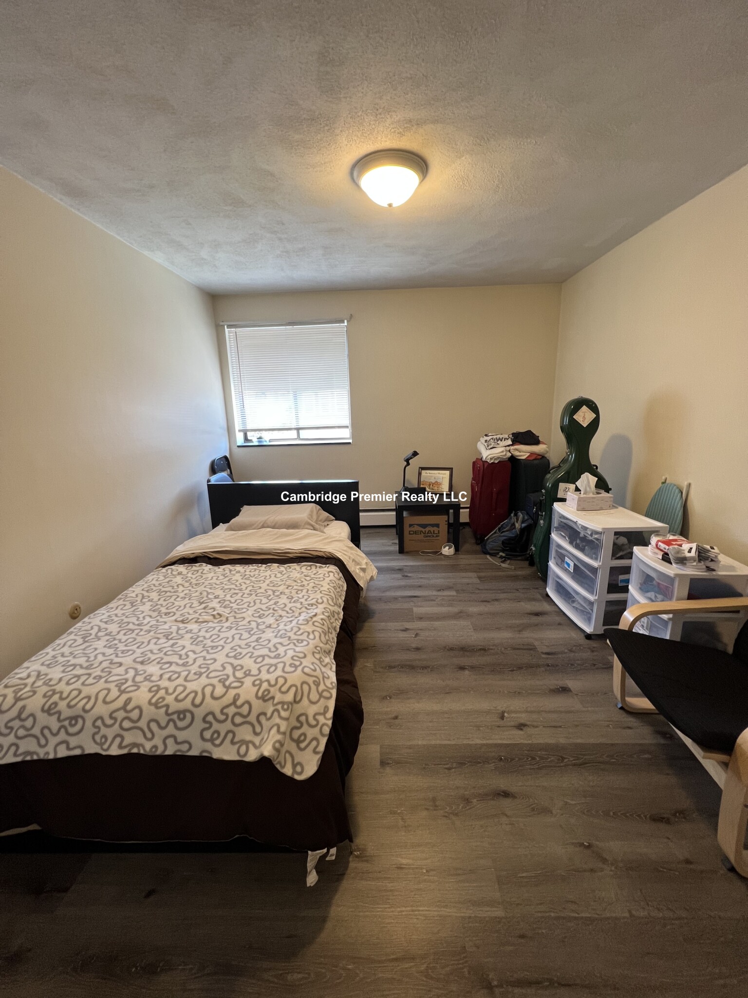 86 Newbury St, Teele Square